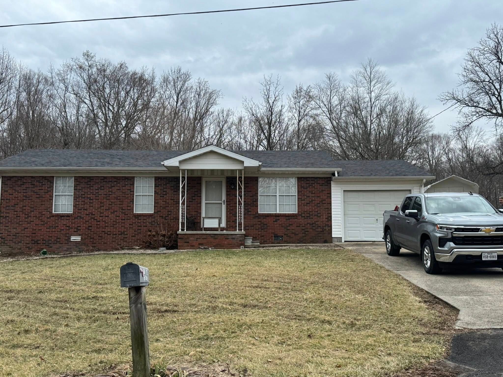  for Green River Roofing LLC in Columbia, KY