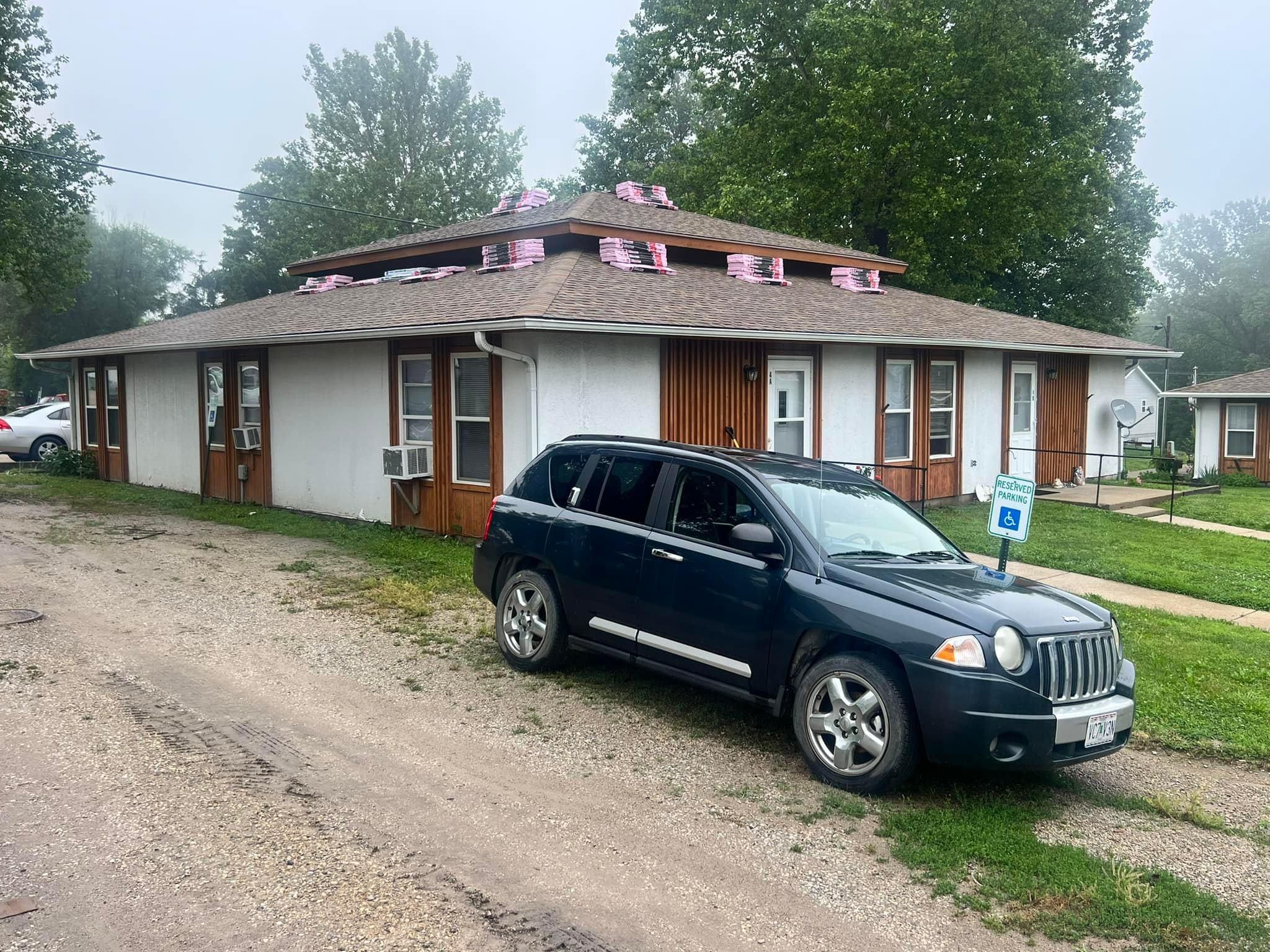  for Full Roof  in Saint Joseph, MO