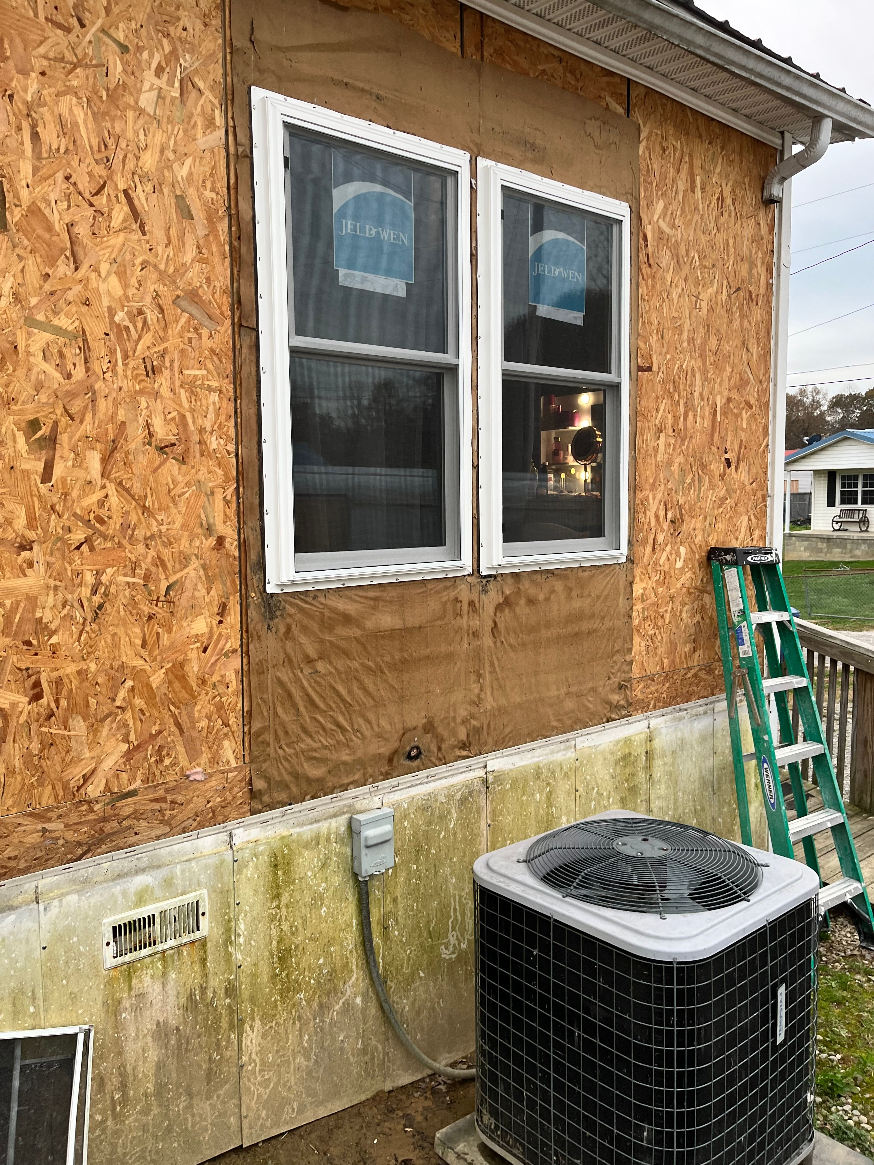 Peggy Ln Siding/Windows for Big Rock Contractors of Kentucky, LLC in Corbin, KY