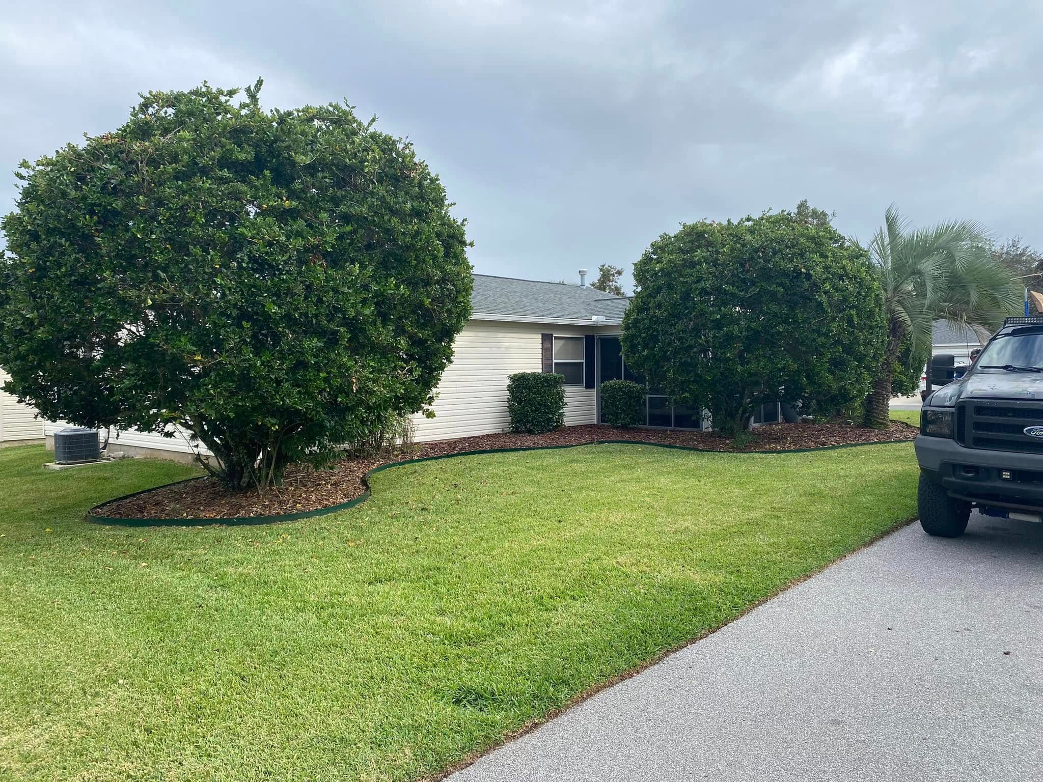 Landscaping Lawn Care for Bob's Mow n GO LLC in Lady Lake, FL