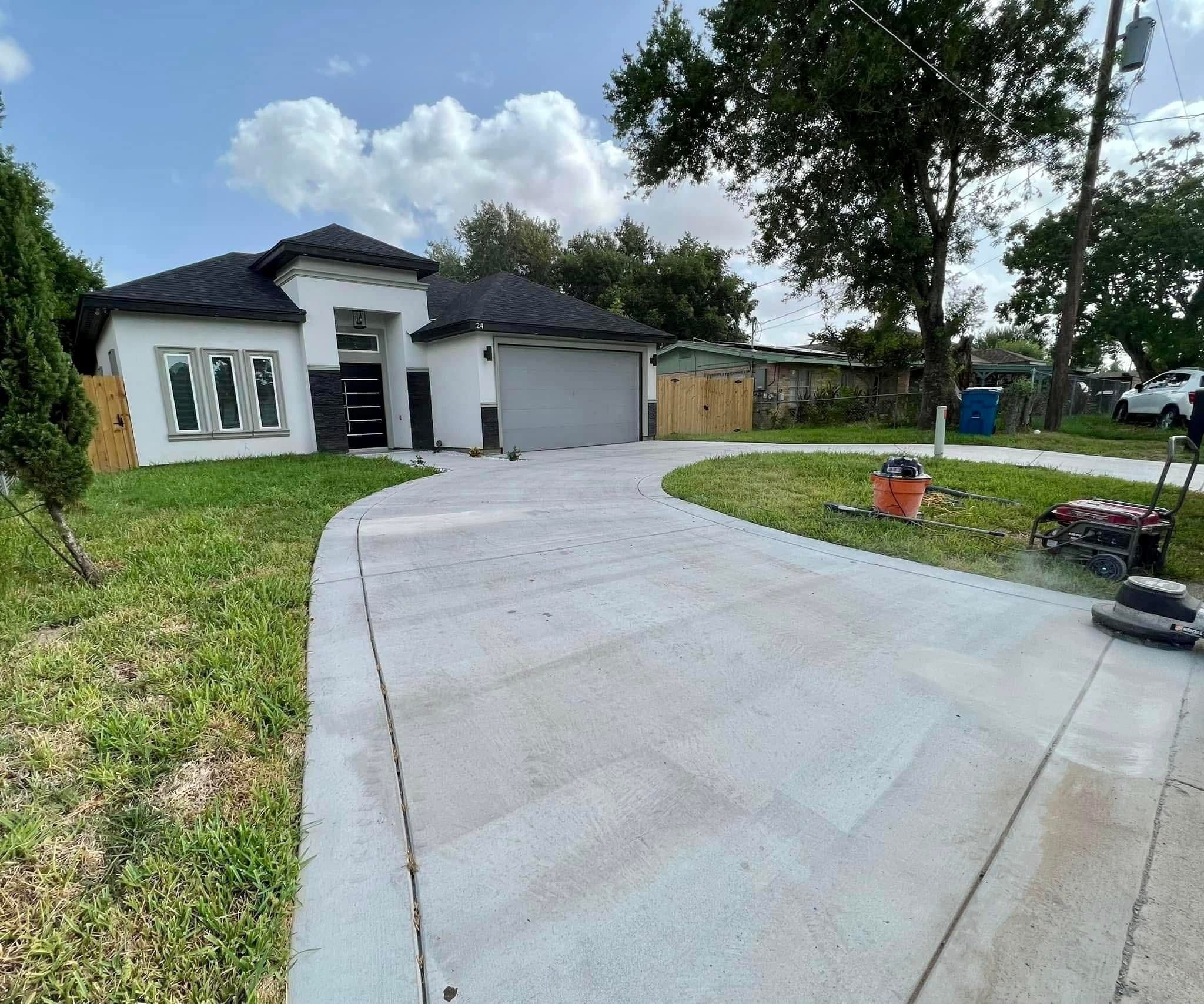  for Top T Construction in Weslaco, TX