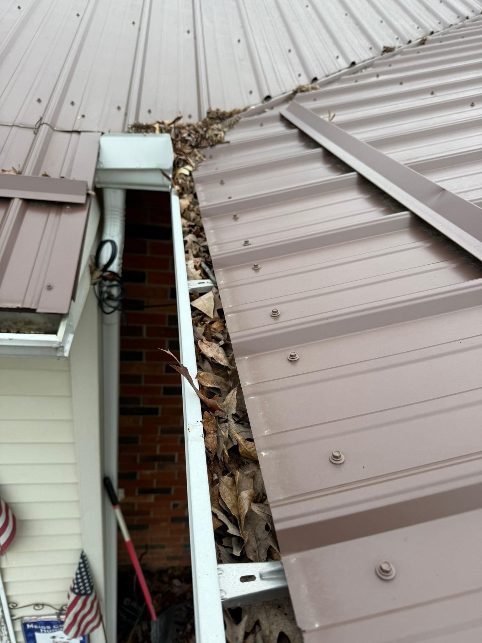  for Top Hand Roofing and Gutter in Pomeroy, OH