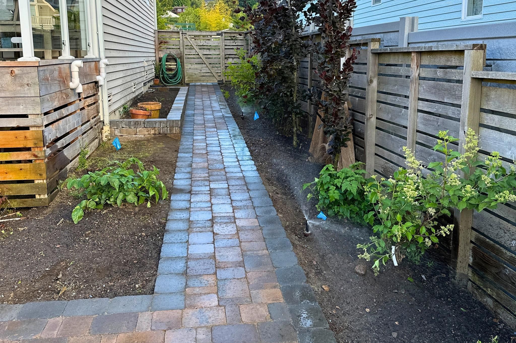  for MV Landscapes LLC in Everett, WA