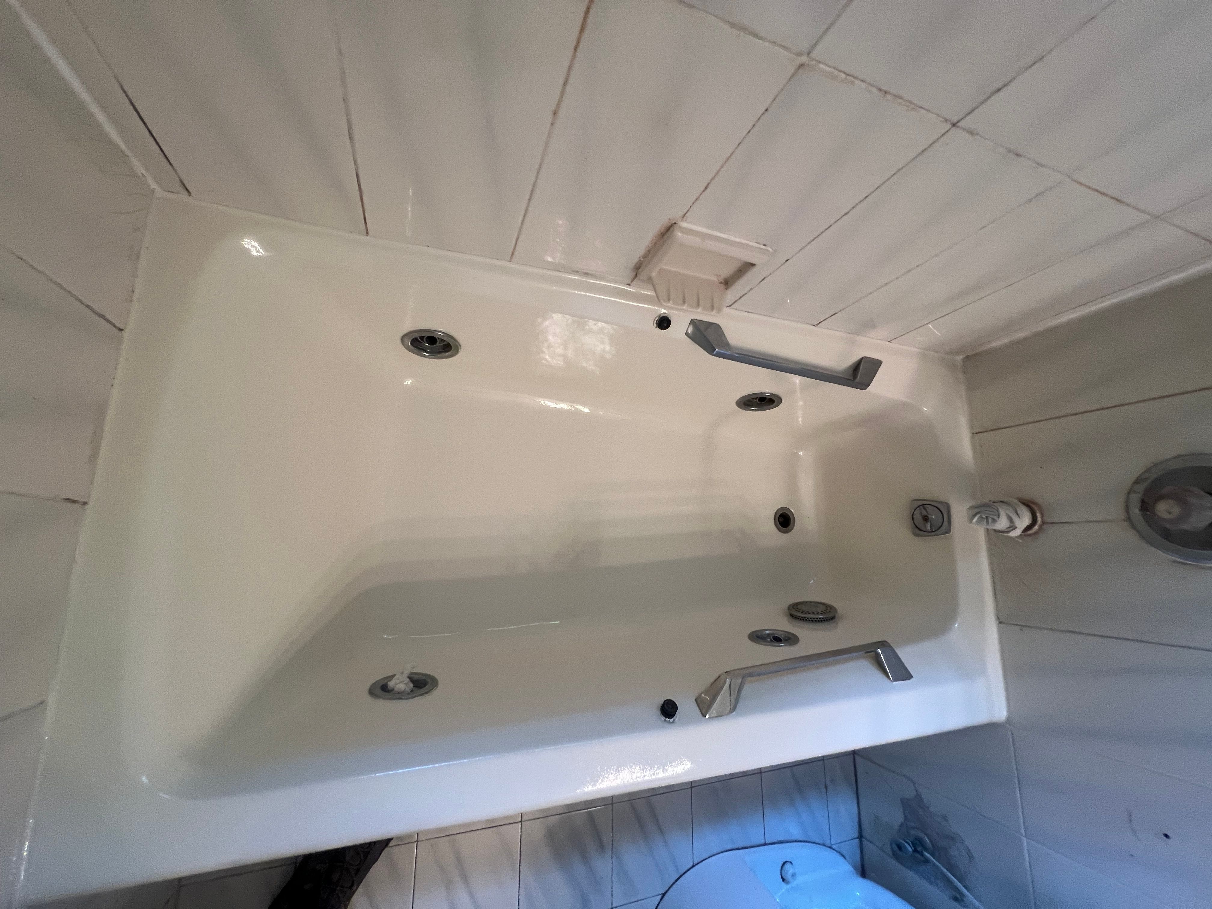  for Affordable N.Y.C Bathtub Reglazing  in New York, NY