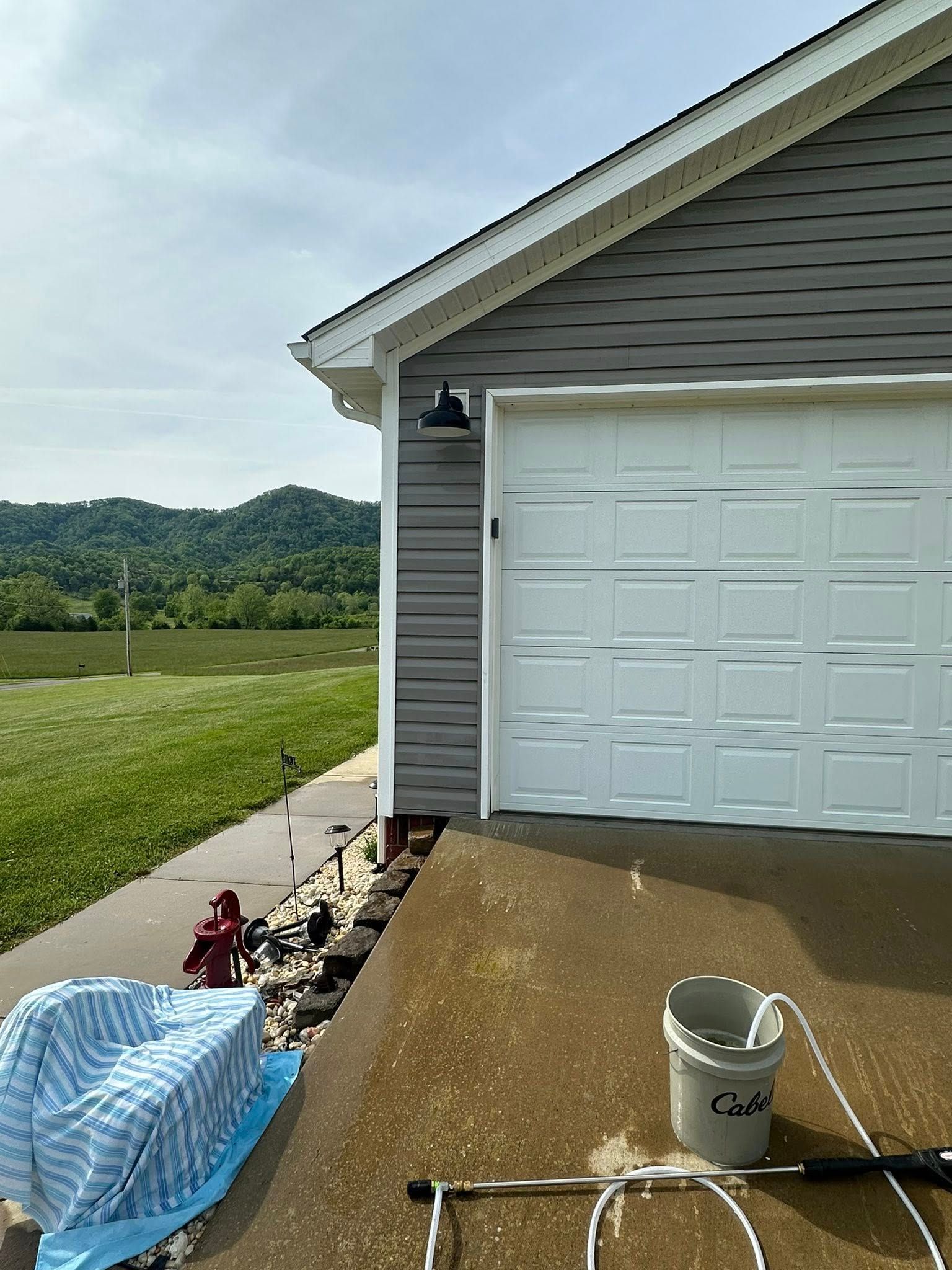 Pressure Washing for Pristine Pressure Washing LLC in Kingsport, TN