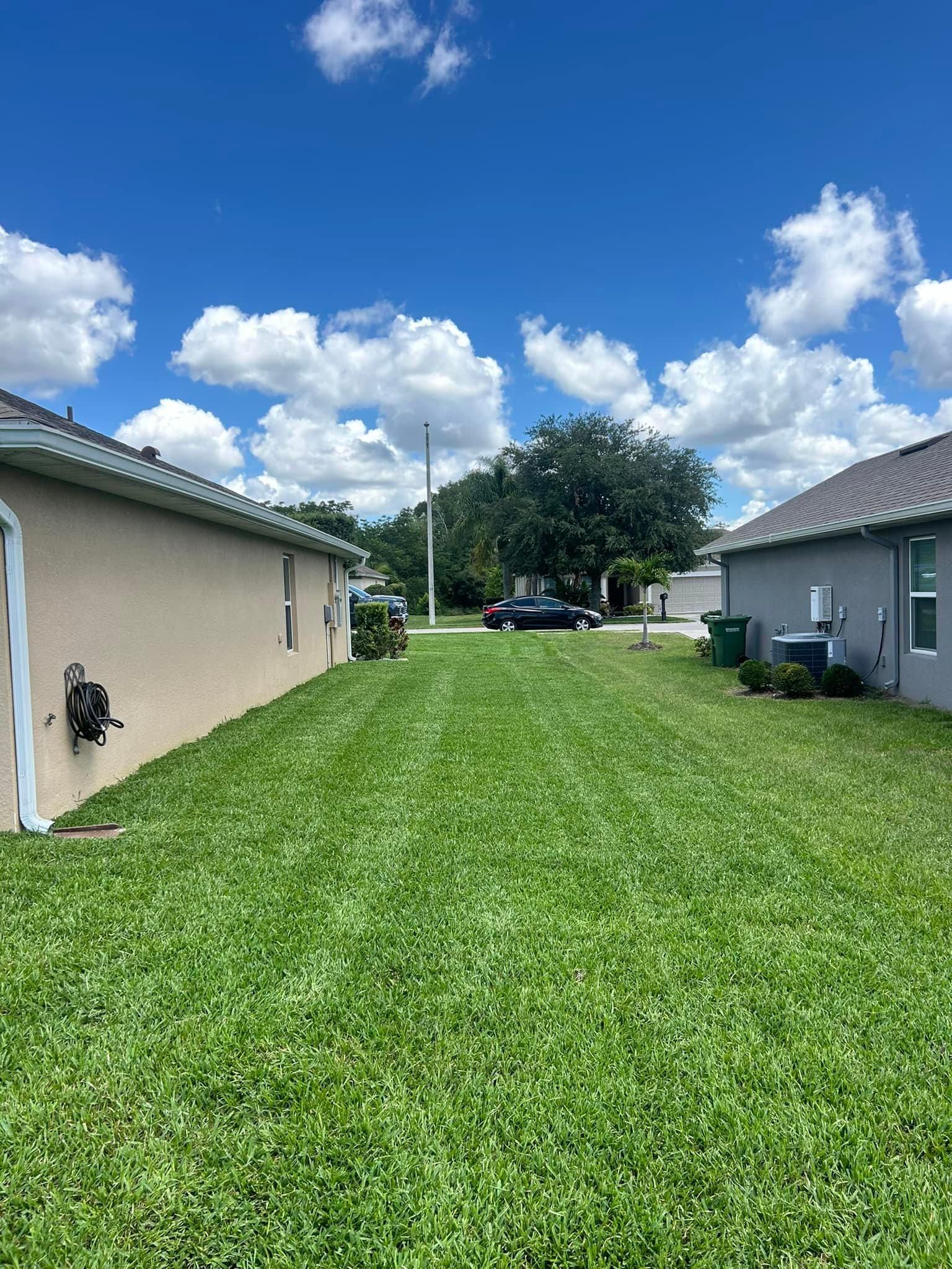 All Photos for Estrada All Pro Lawn Service in Auburndale, Florida