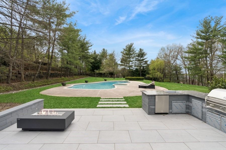  for RJT Custom Builders in Woodcliff Lake, NJ