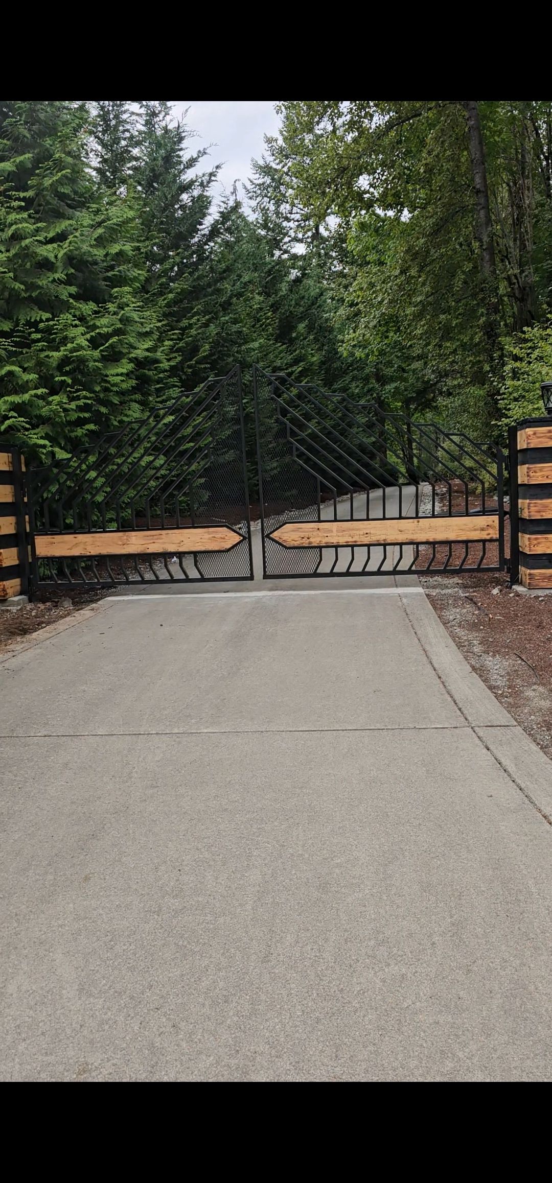  for Custom Gates Welding, LLC. in Auburn, WA