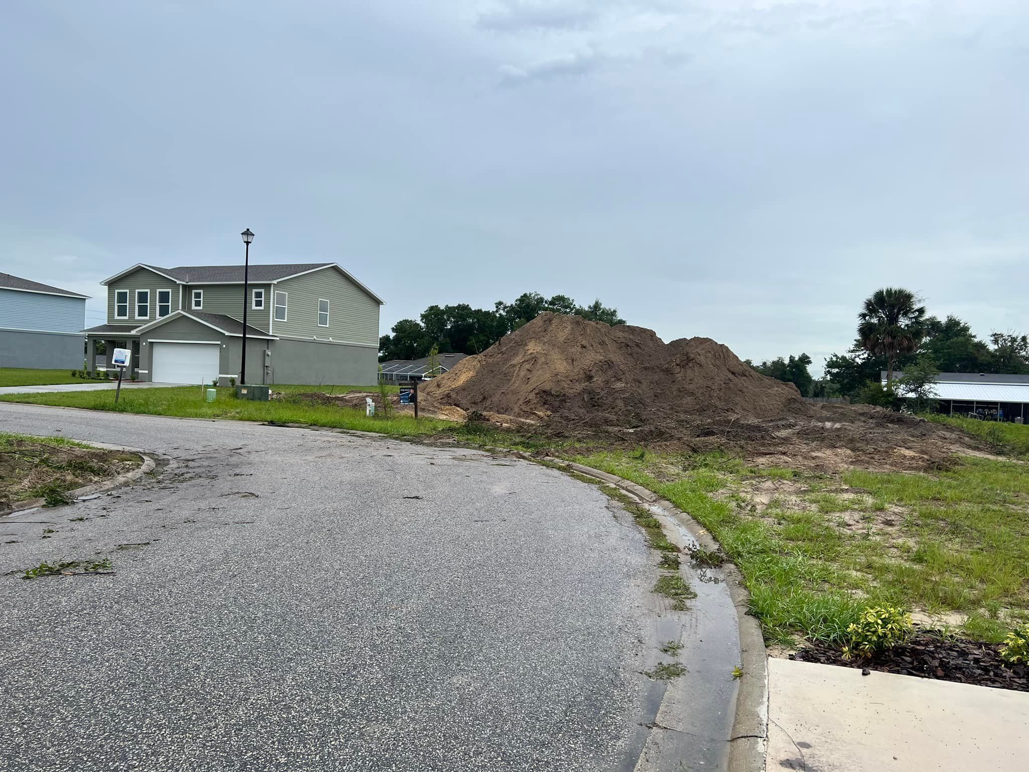 Excavating Company for CJ Dirtwork in Crescent City, FL