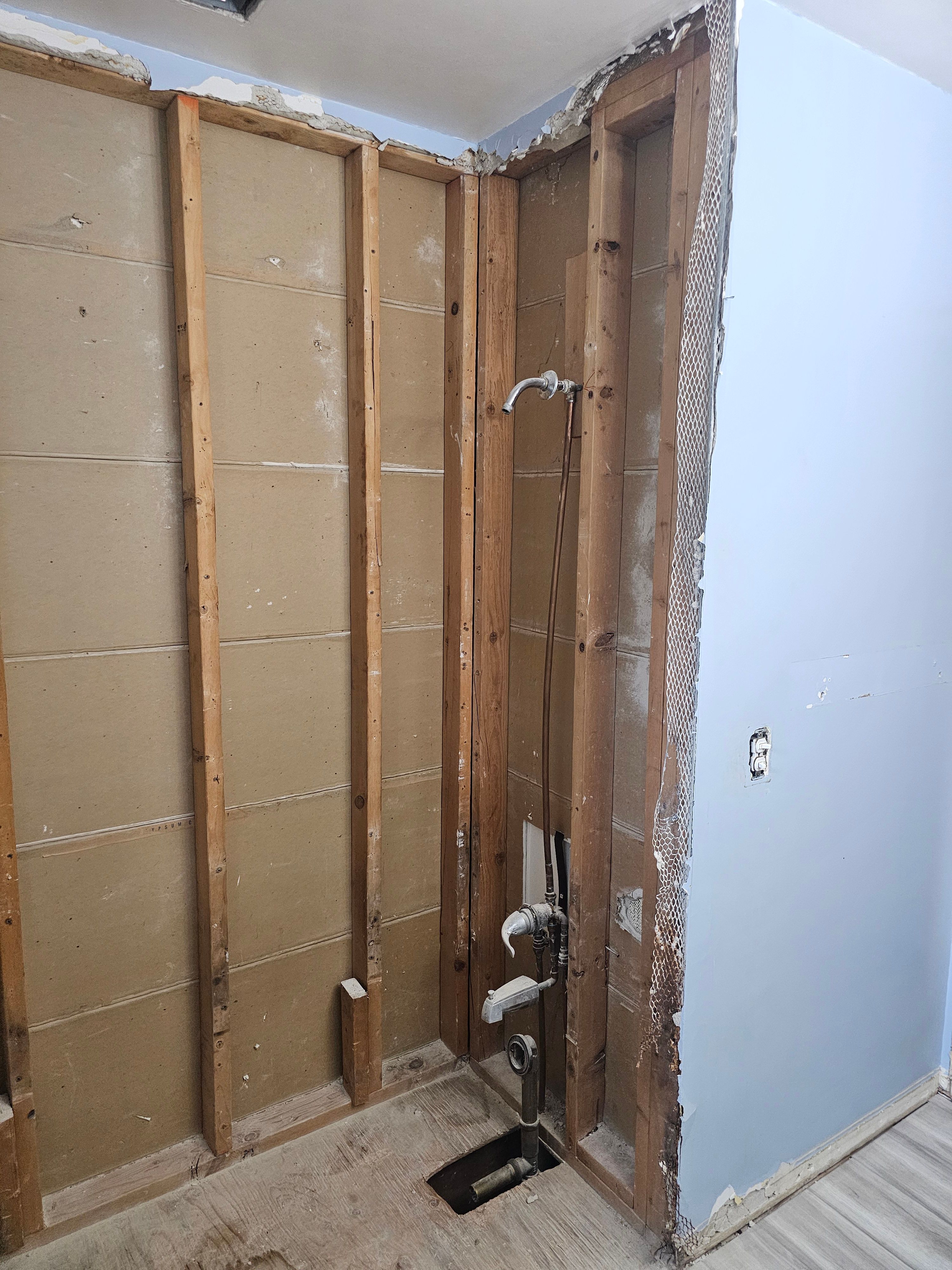  for Newtons Handyman Service LLC in Allendale, MI