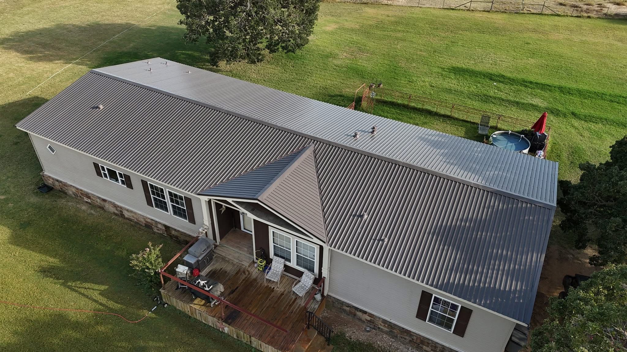Metal roofs  for Barcenas Roofing & Remodeling in San Saba, TX