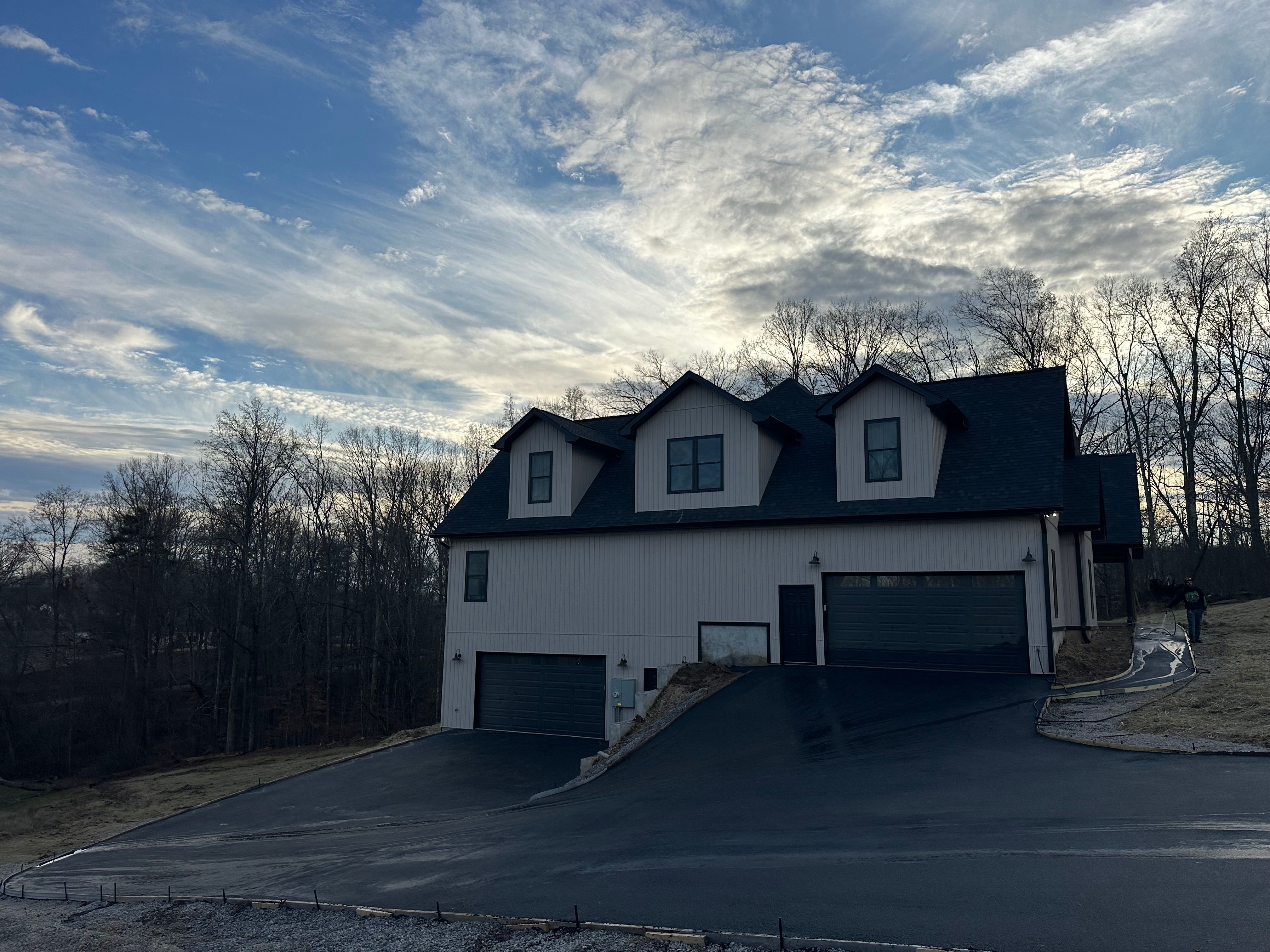  for Metzler Paving and Sealcoating LLC in Jacksboro, TN