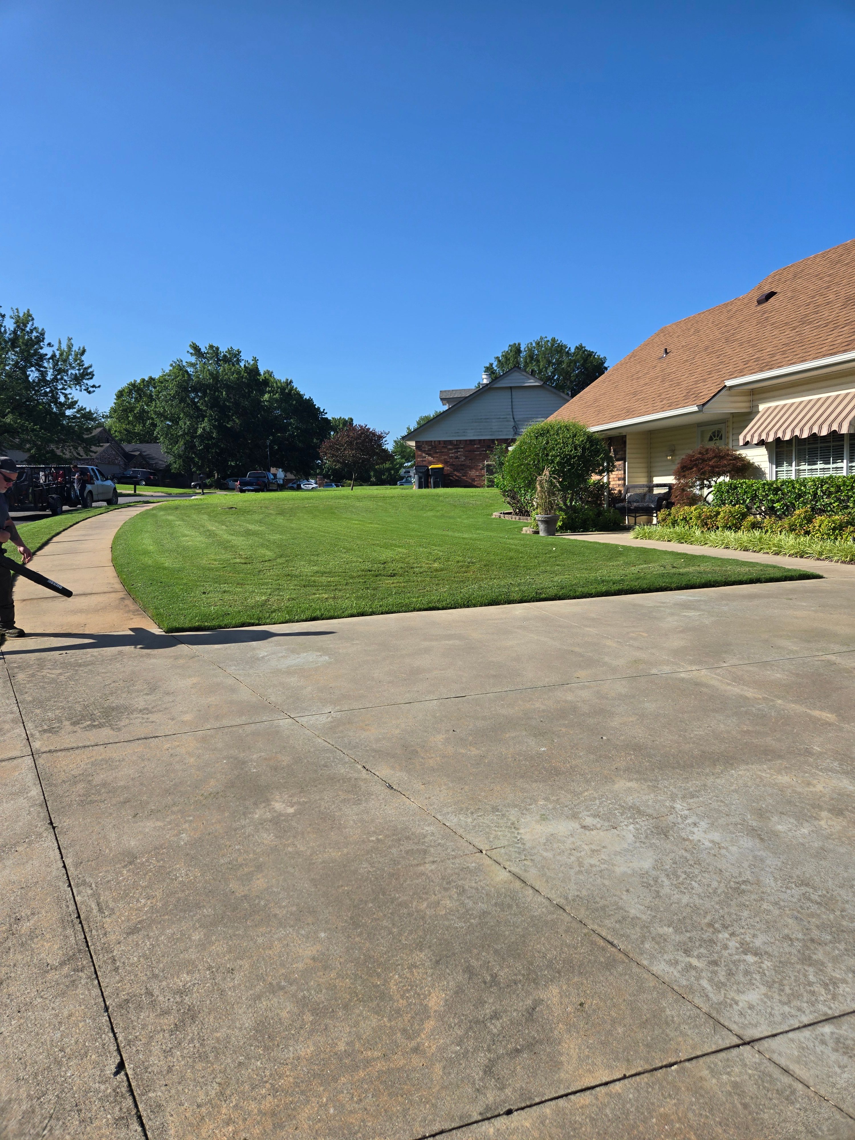  for R&M Lawn Services in Tulsa, OK