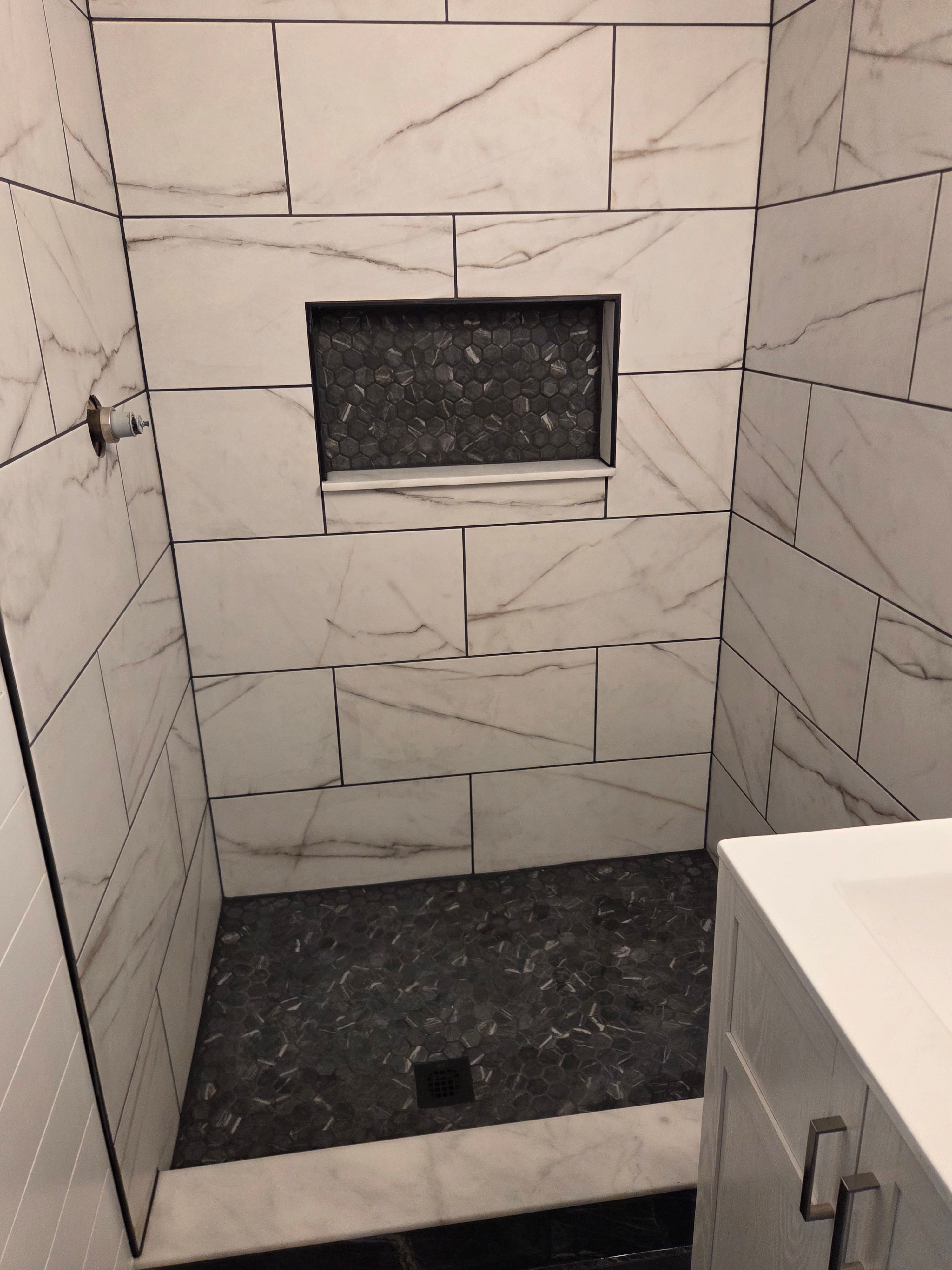  for D&J Custom Floors in Nederland, TX