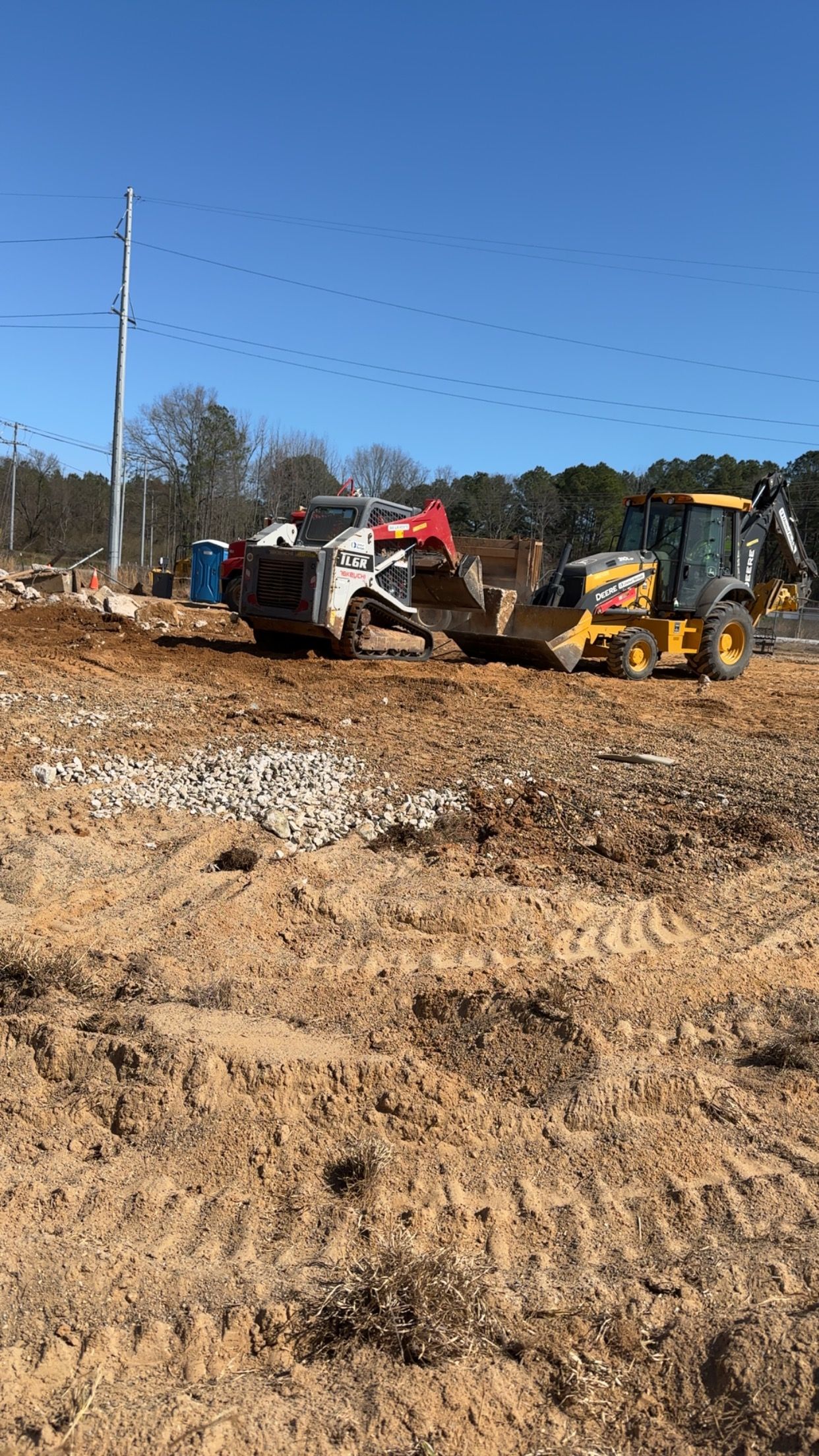 Rental Equipment  for JUSTIN JACQUES LLC DBA DOUBLE J EXCAVATION in Nashville, AR