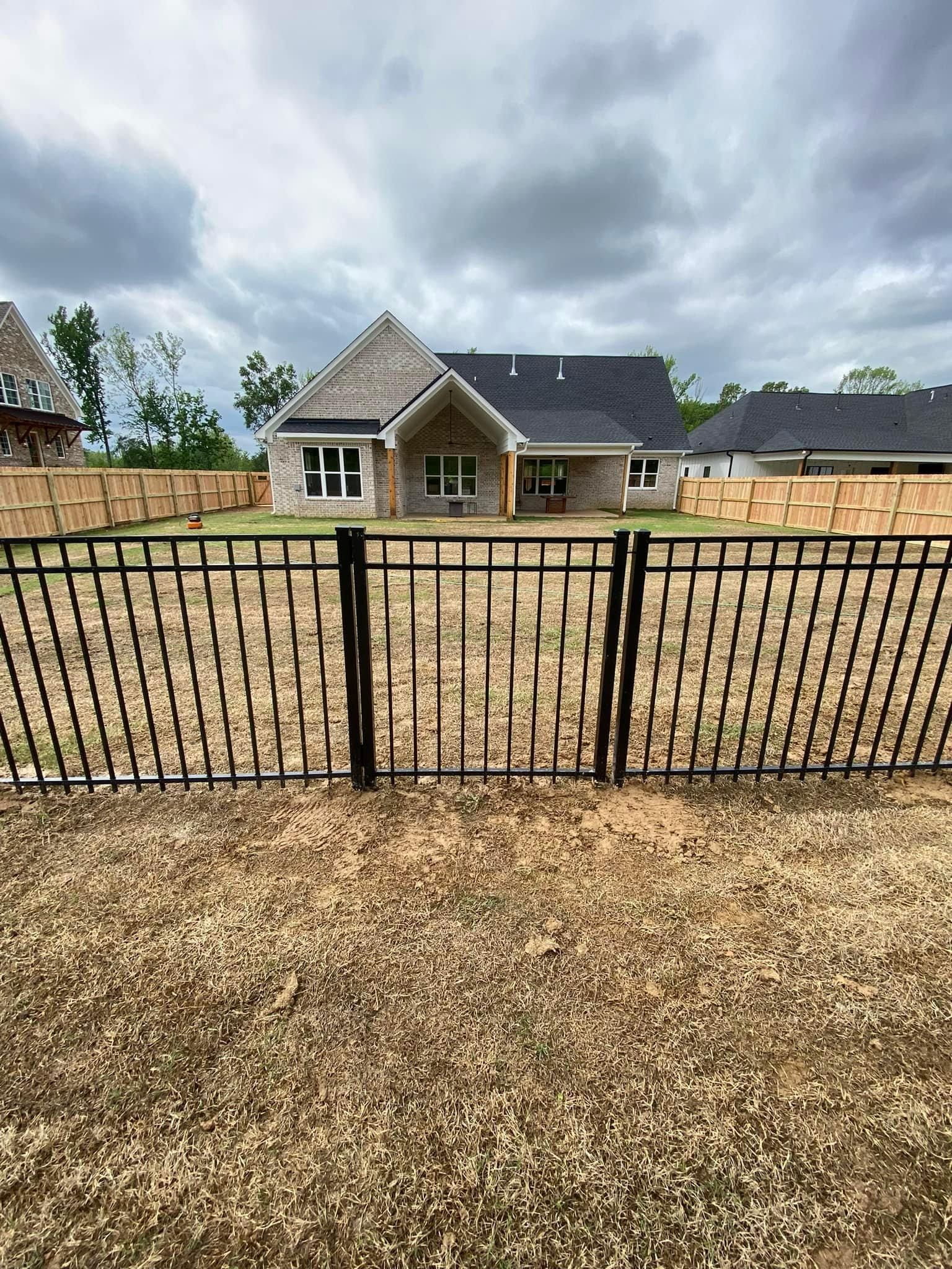  for Manning Fence, LLC in Hernando, MS