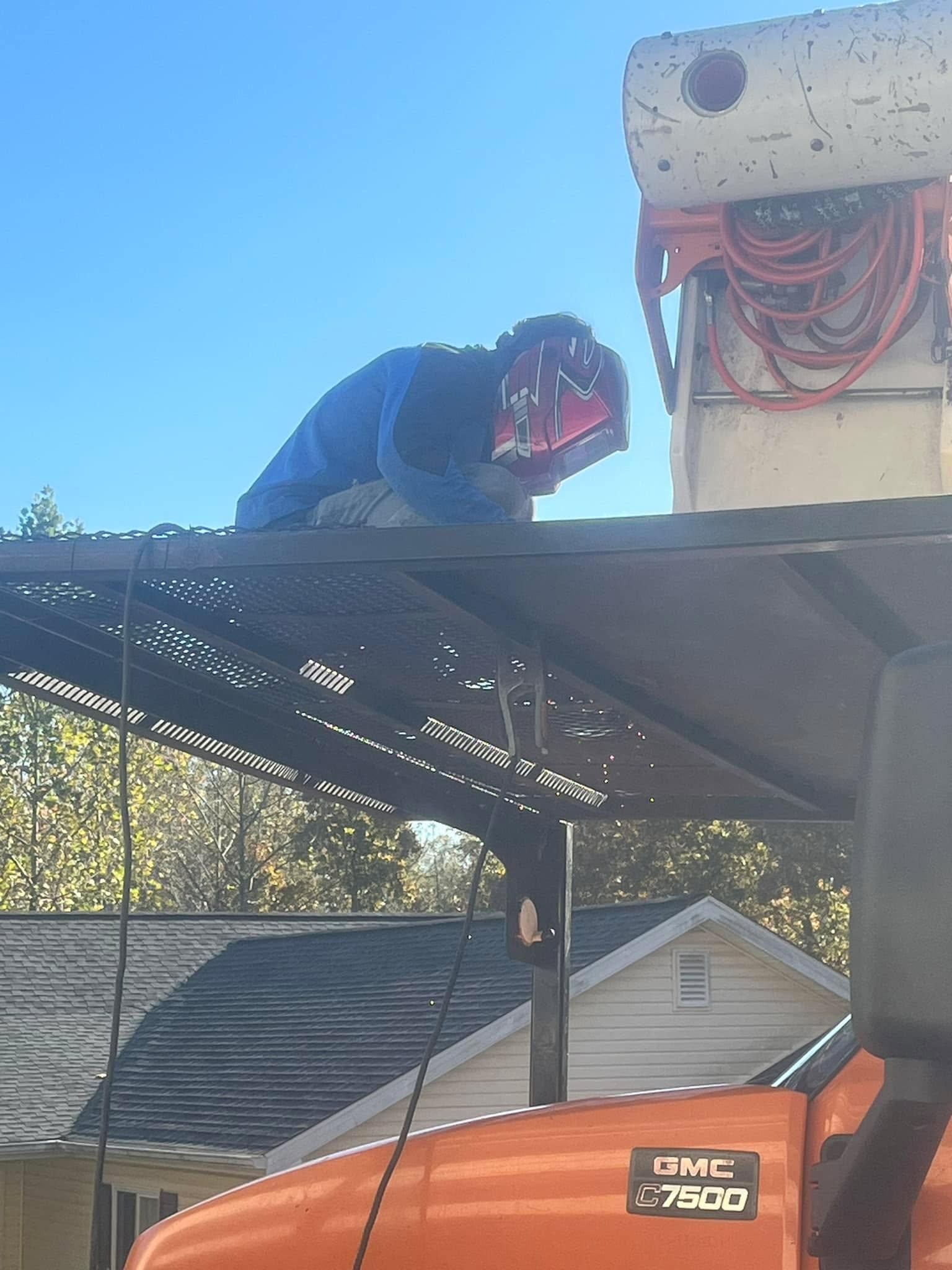  for Curtis Tree Service LLC in Hopkins County, KY