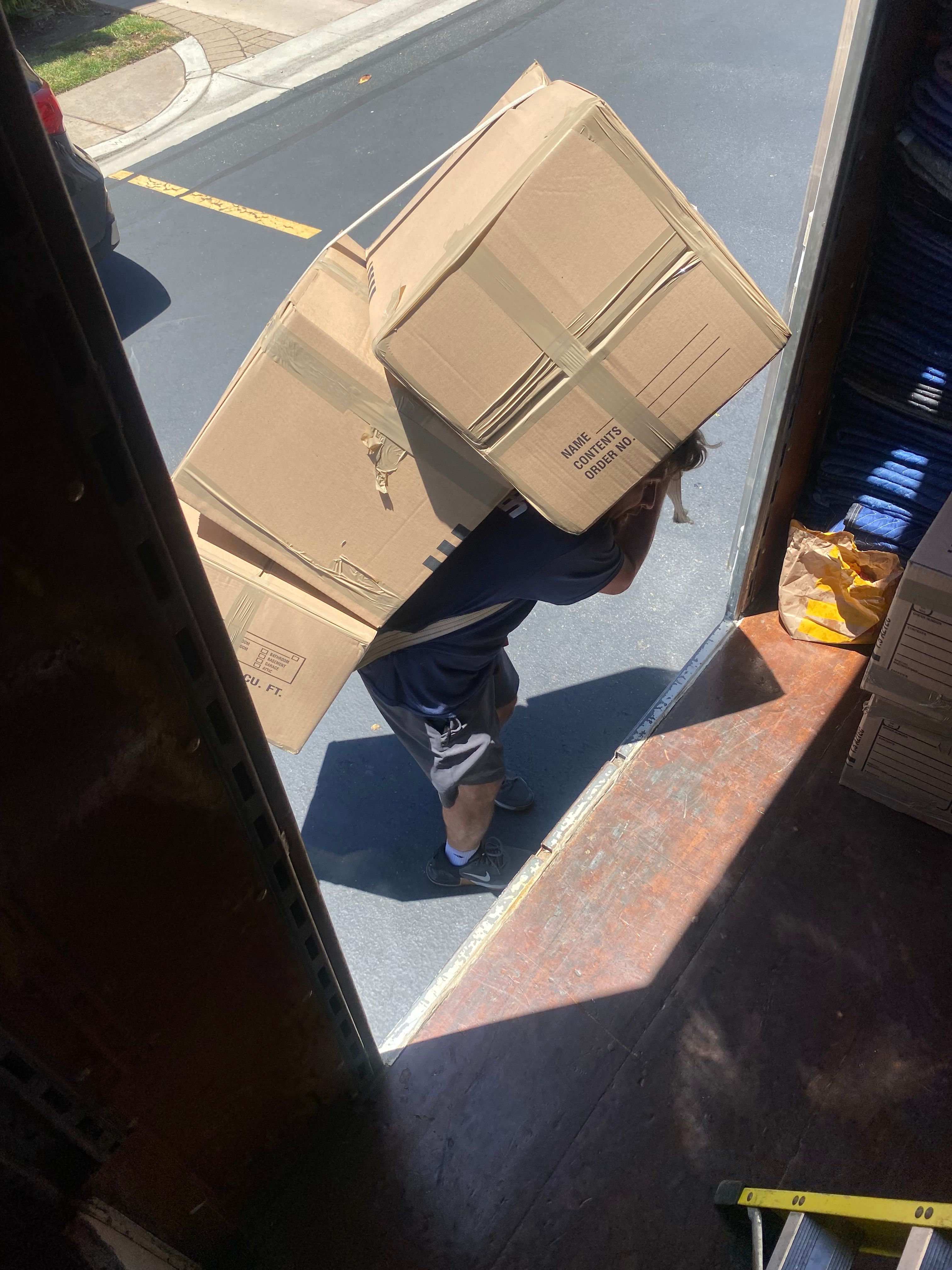  for Hugo’s Affordable Moving Labor in San Diego, CA