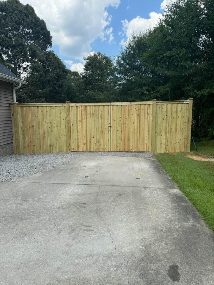  for JB Nealy Fence in Elgin, SC