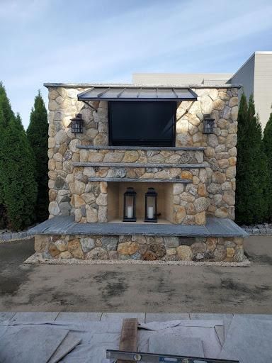  for Glen R. Guilman Construction in Goshen, CT