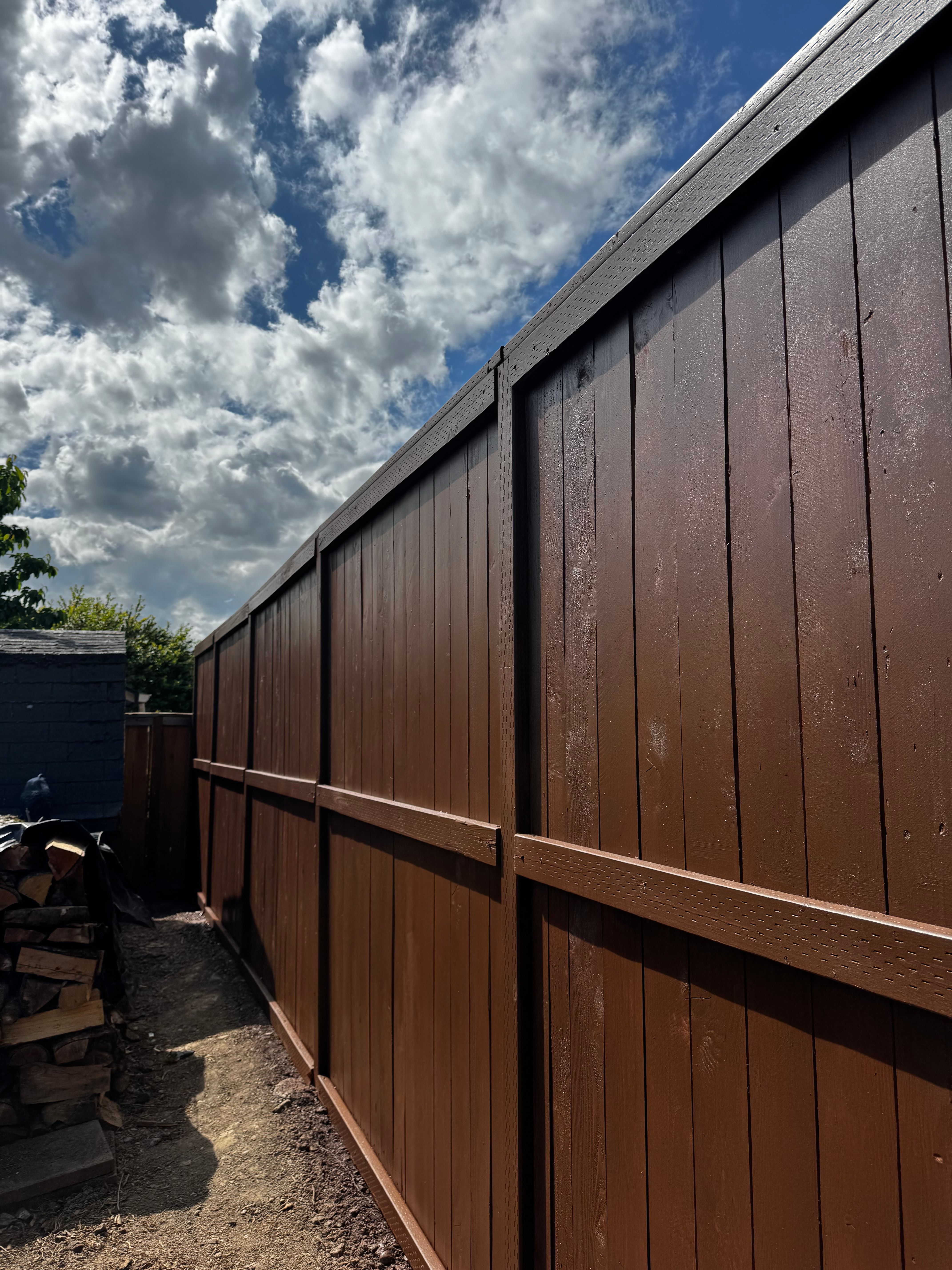 Fence gallery for Willamette Landscaping & Tree Services in Albany, OR