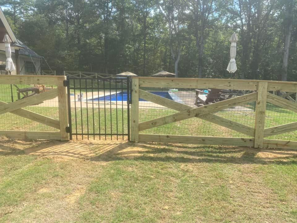  for Manning Fence, LLC in Hernando, MS