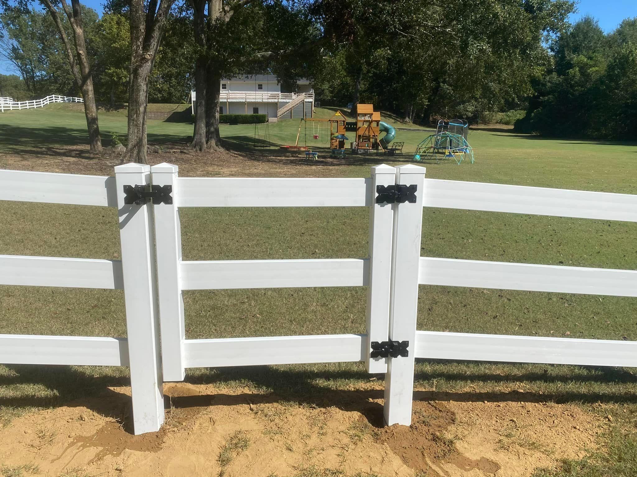  for Manning Fence, LLC in Hernando, MS