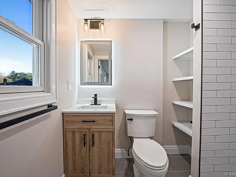  for New Vision Contracting in Suffolk County, NY