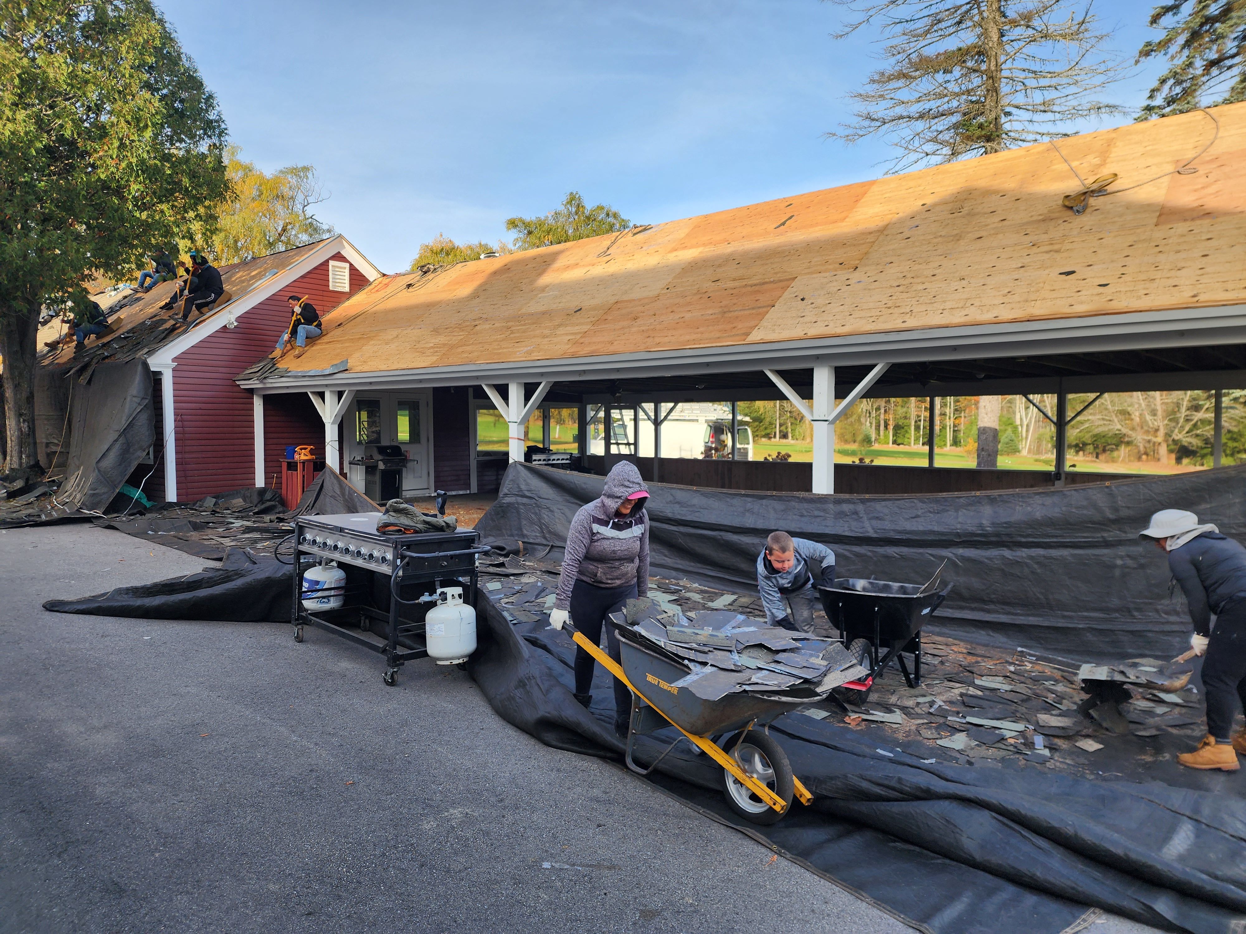 Roofing for Jalbert Contracting LLC in Alton, NH