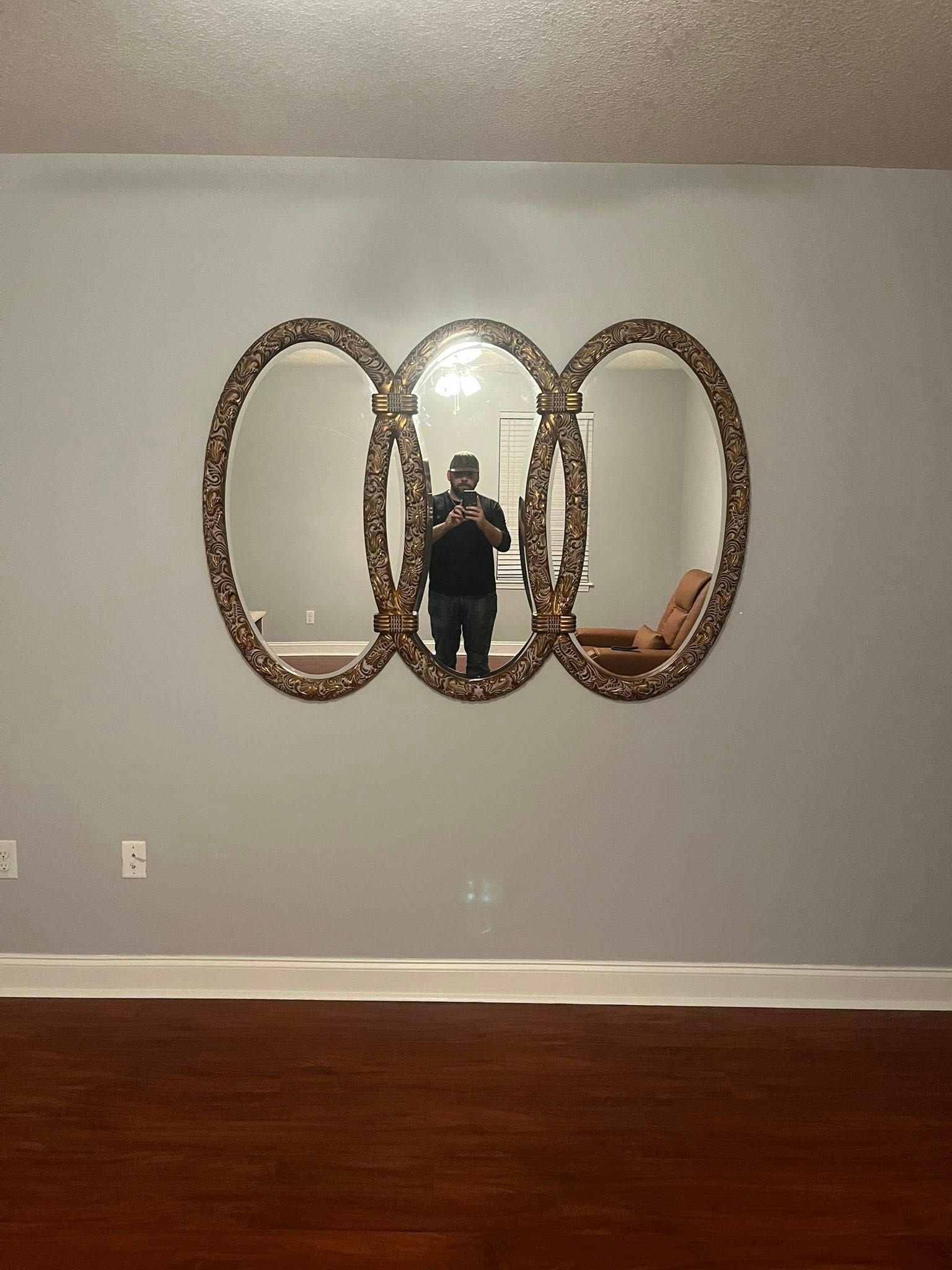  for Smileys Helping Hand in Dublin, GA