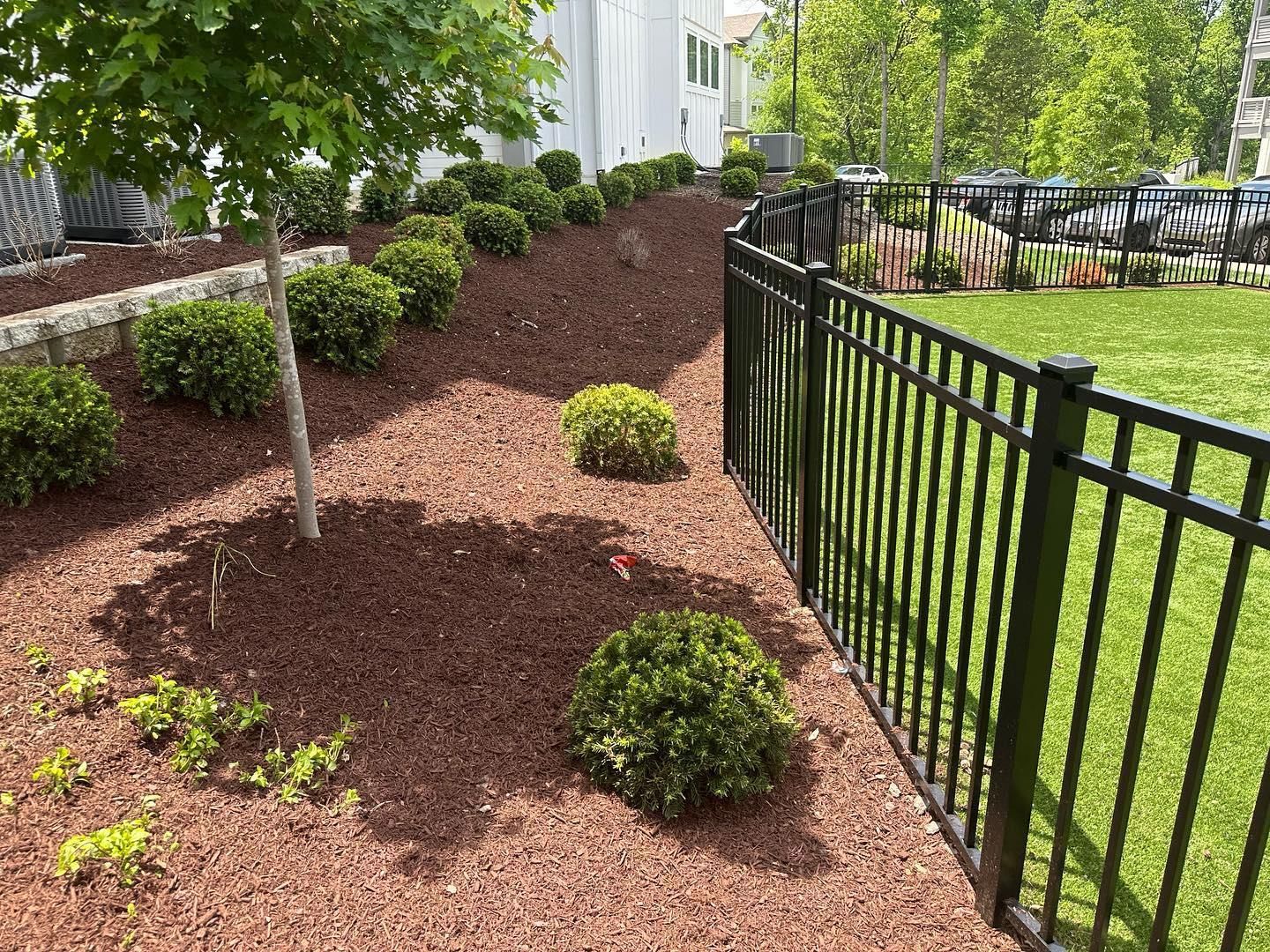  for The Right Price Right Choice Lawn Care Services in Murfreesboro, TN