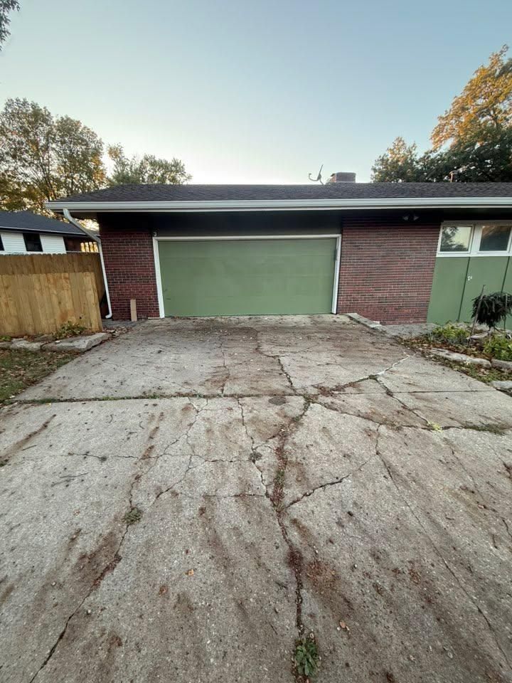  for SDM Construction LLC in Lawrence, KS