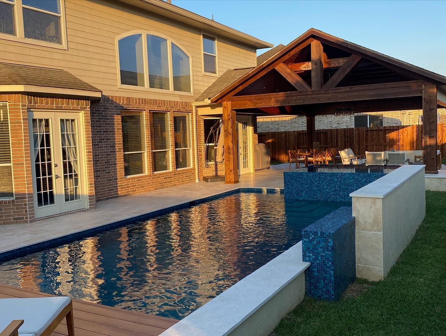  for Starside Construction in Santa Fe, TX