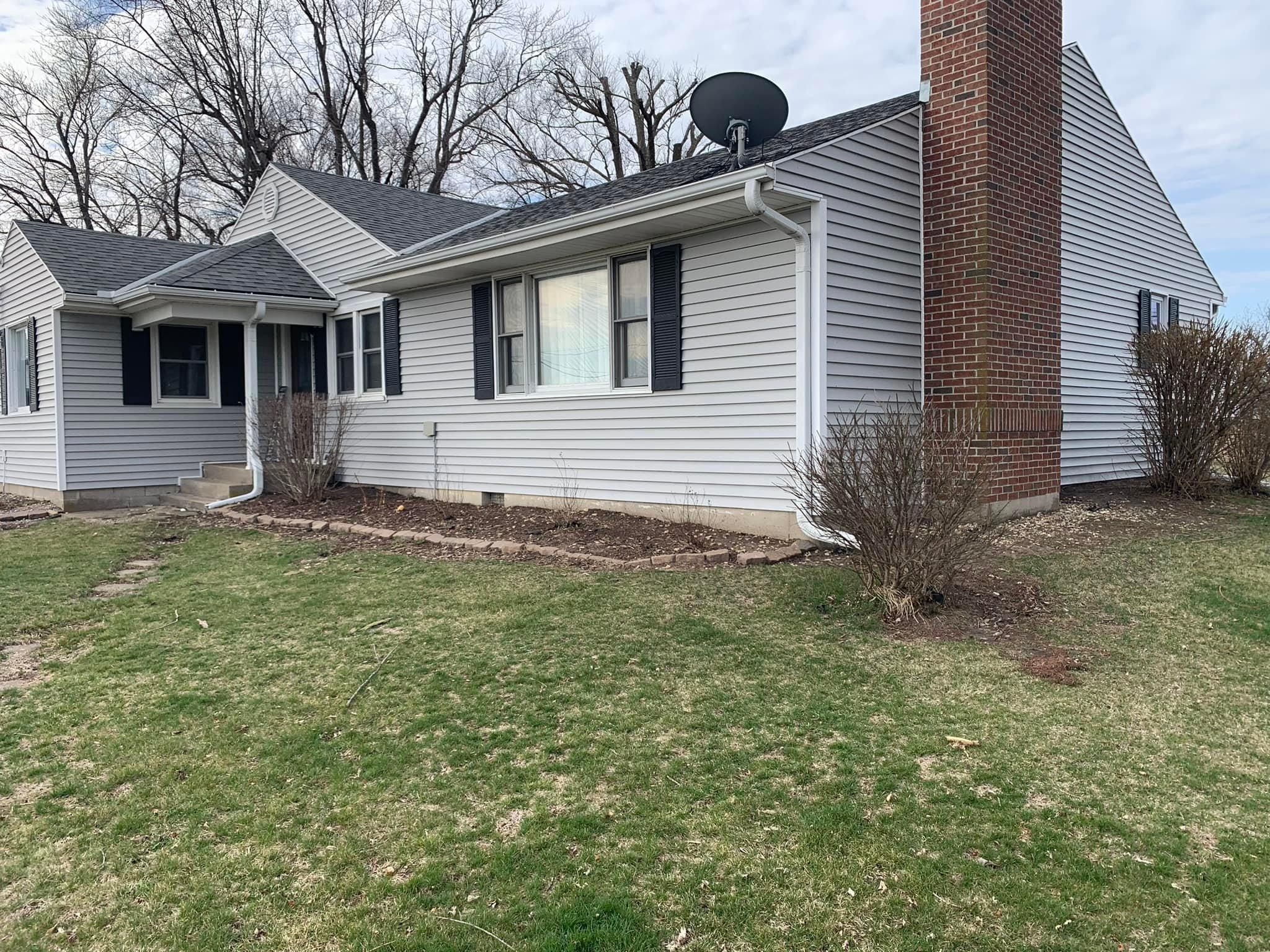  for Thomas' Lawn Care in Maryville, MO