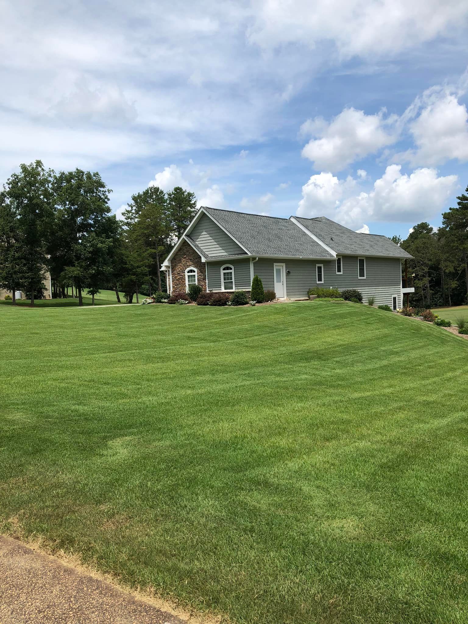 All Photos for Mountain View Lawn Care and Detail in Seneca, SC