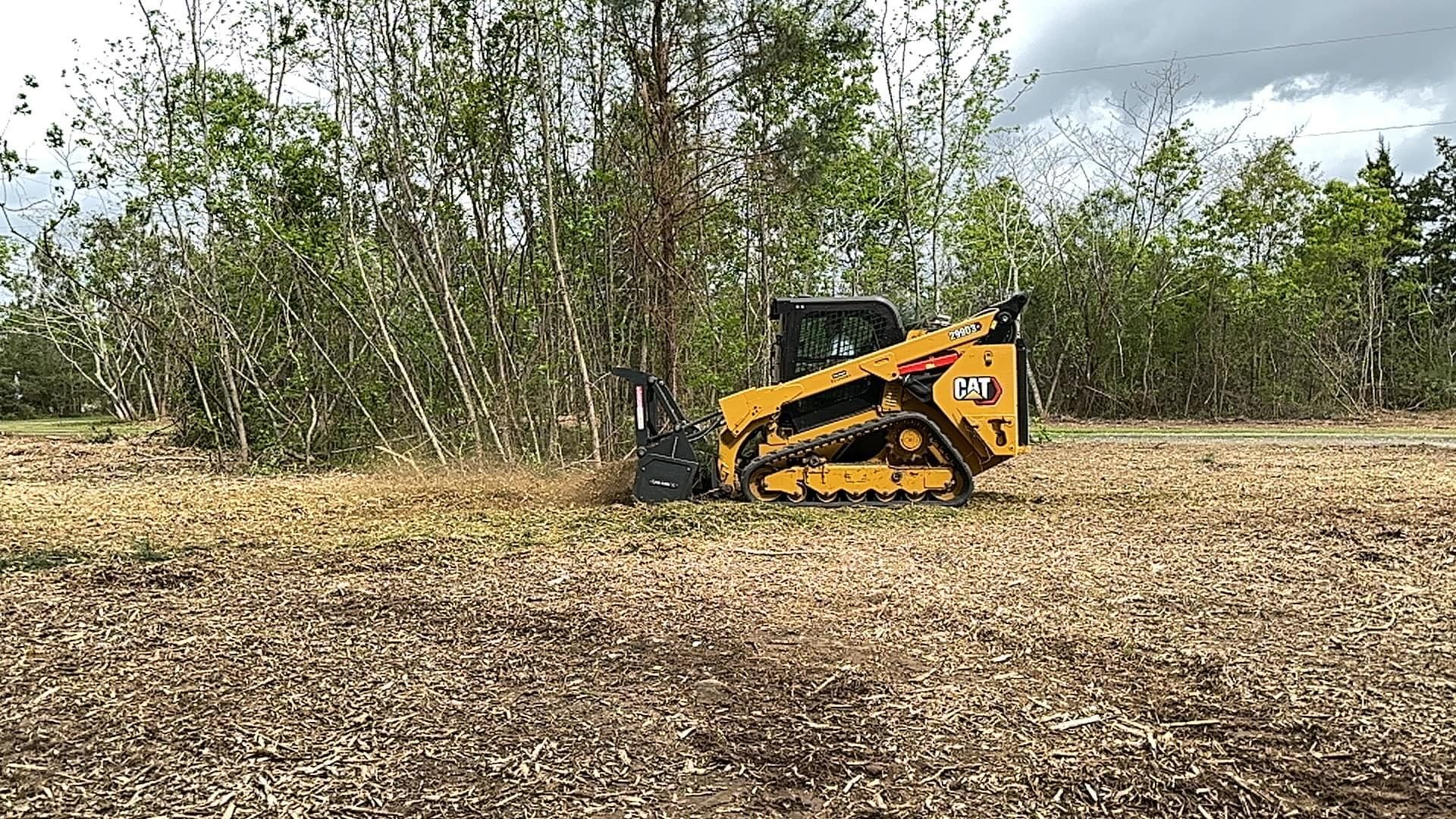  for White’s Land Maintenance in Milton,, FL