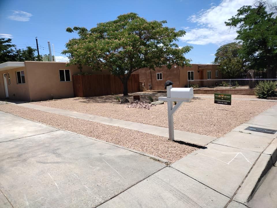 Residential Lawn Maintenance for 2 Brothers Landscaping in Albuquerque, NM