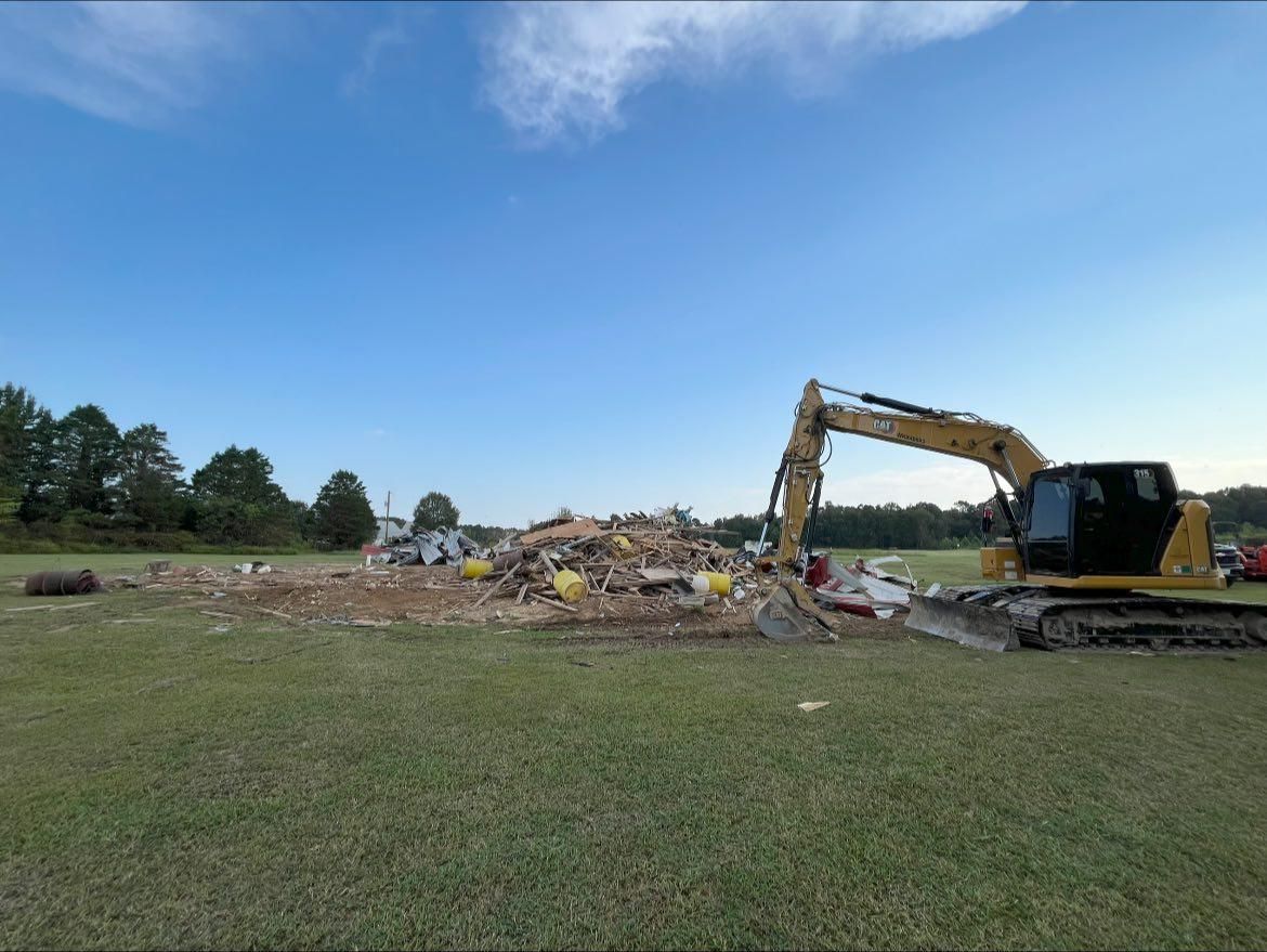  for Collins Constructors in Fyffe, AL