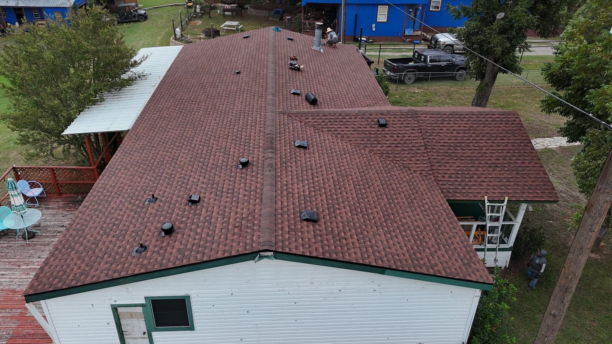 Shingle Roofs  for Barcenas Roofing & Remodeling in San Saba, TX