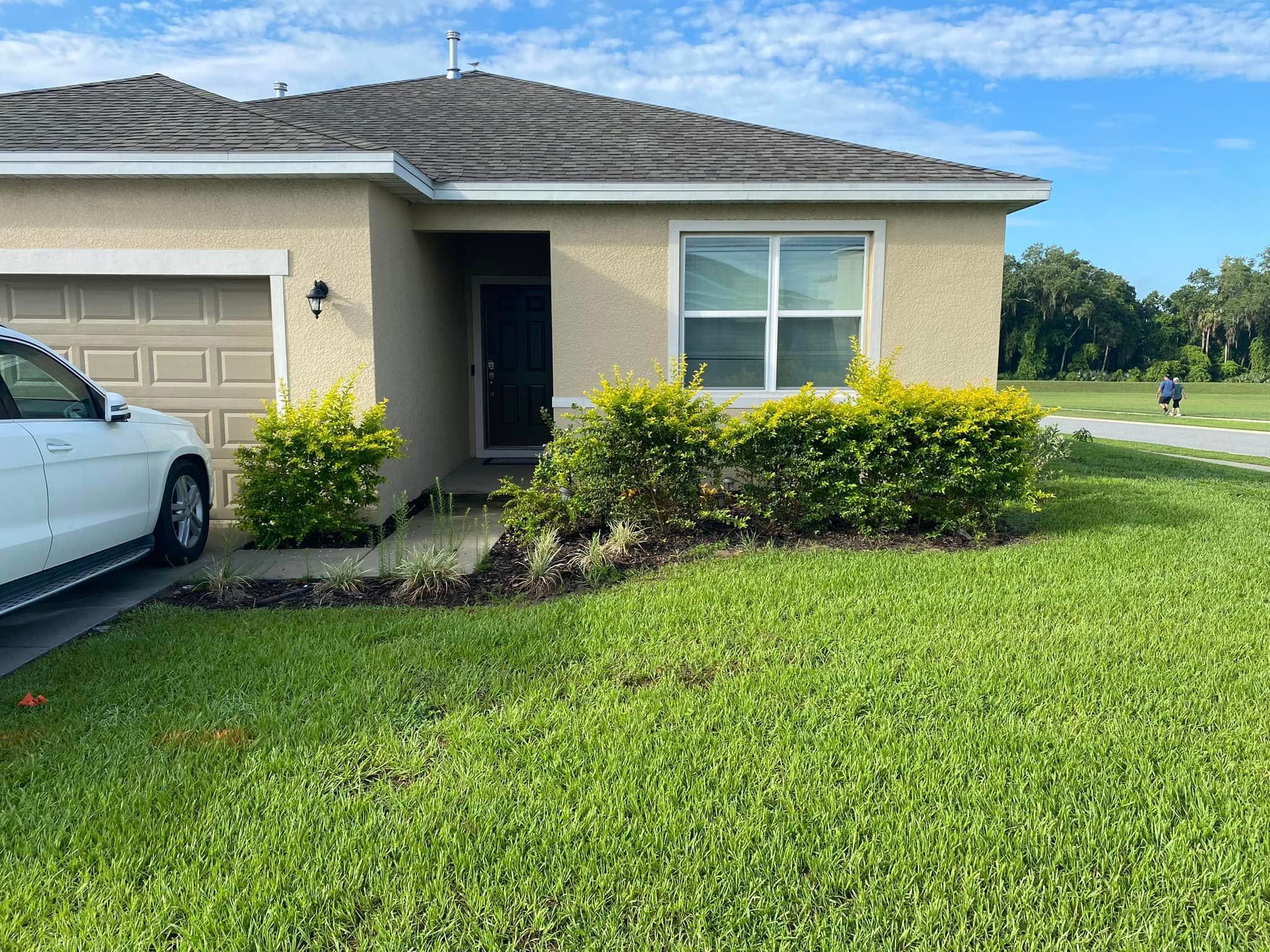 Landscaping Lawn Care for Bob's Mow n GO LLC in Lady Lake, FL