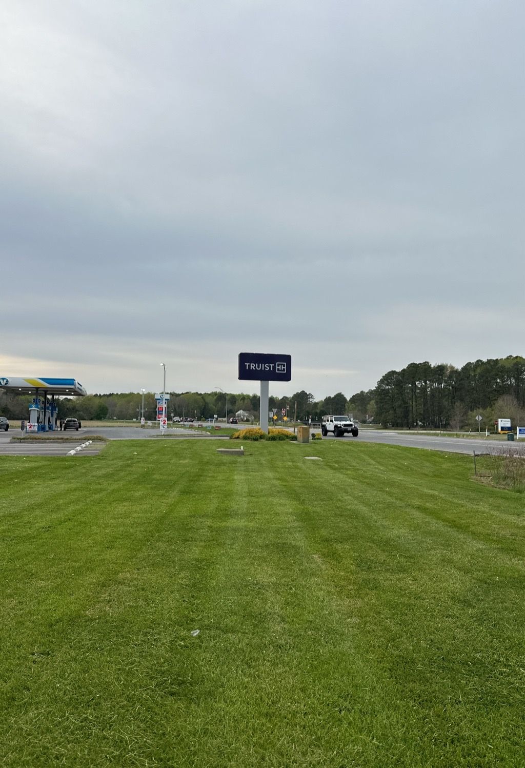All Photos for Alex’s Grass Care in Salisbury, MD