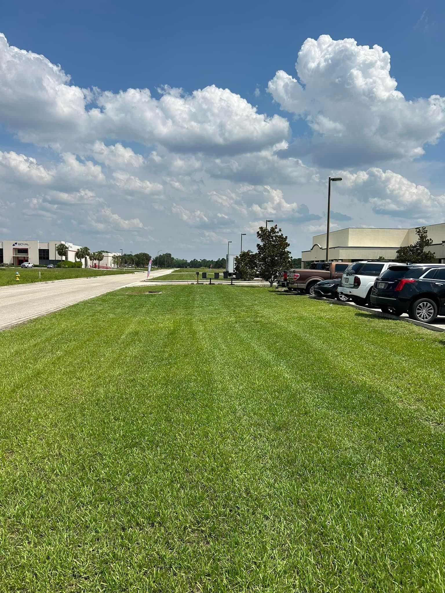 All Photos for Estrada All Pro Lawn Service in Auburndale, Florida