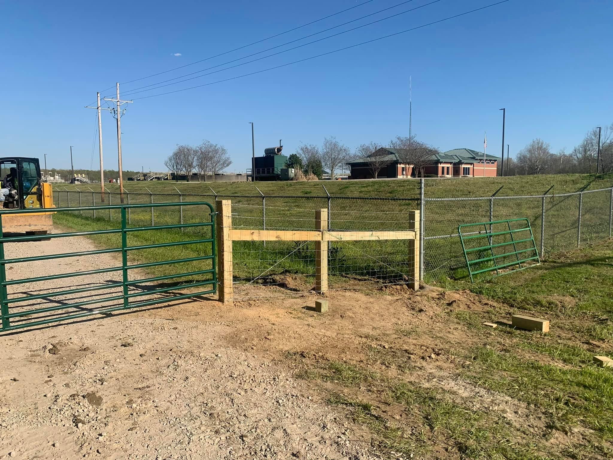  for Manning Fence, LLC in Hernando, MS