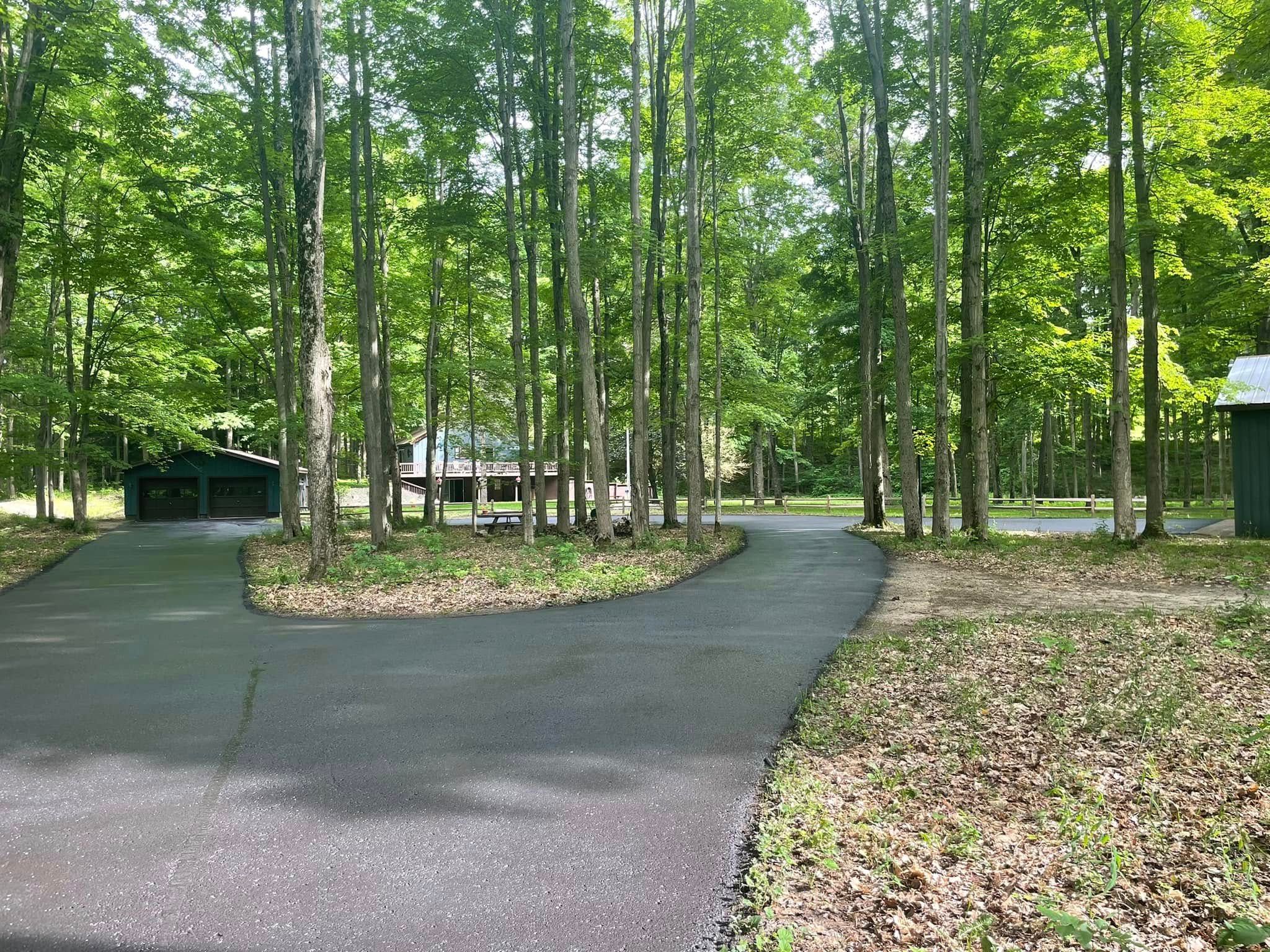 Asphalt for Buddy’s Blacktop in Cadillac, MI