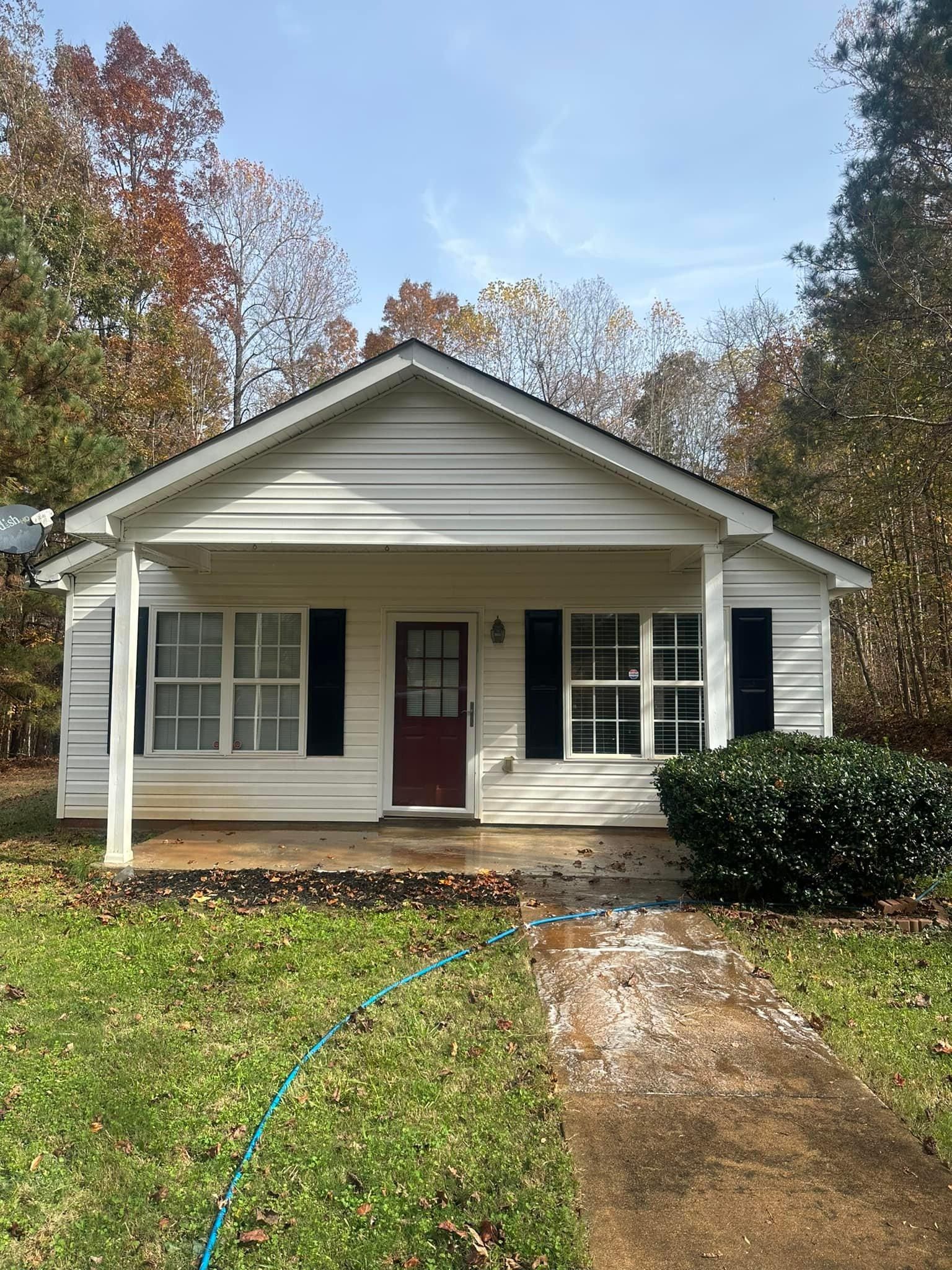 Mowing for Cowboys Lawn Care & Pressure/Soft Washing in Carrollton, Georgia