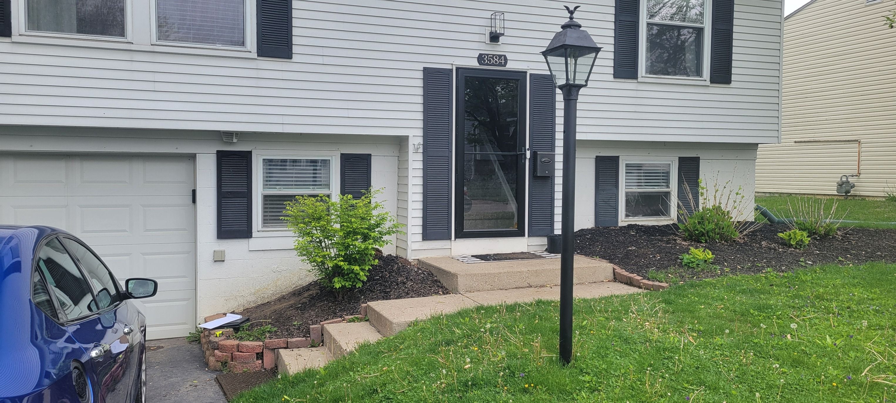 All Photos for Admiring Landscapes in Lancaster, OH
