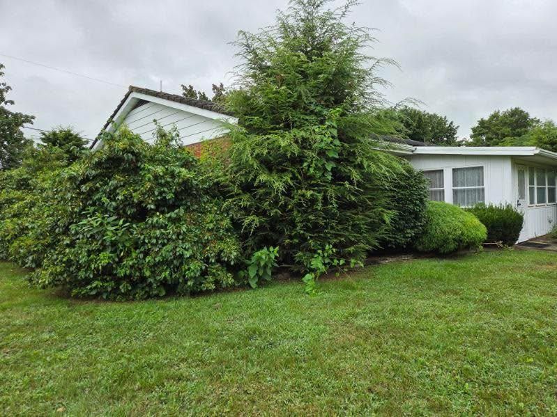  for Jonathan A. Henne Property Services. in Hamburg, PA