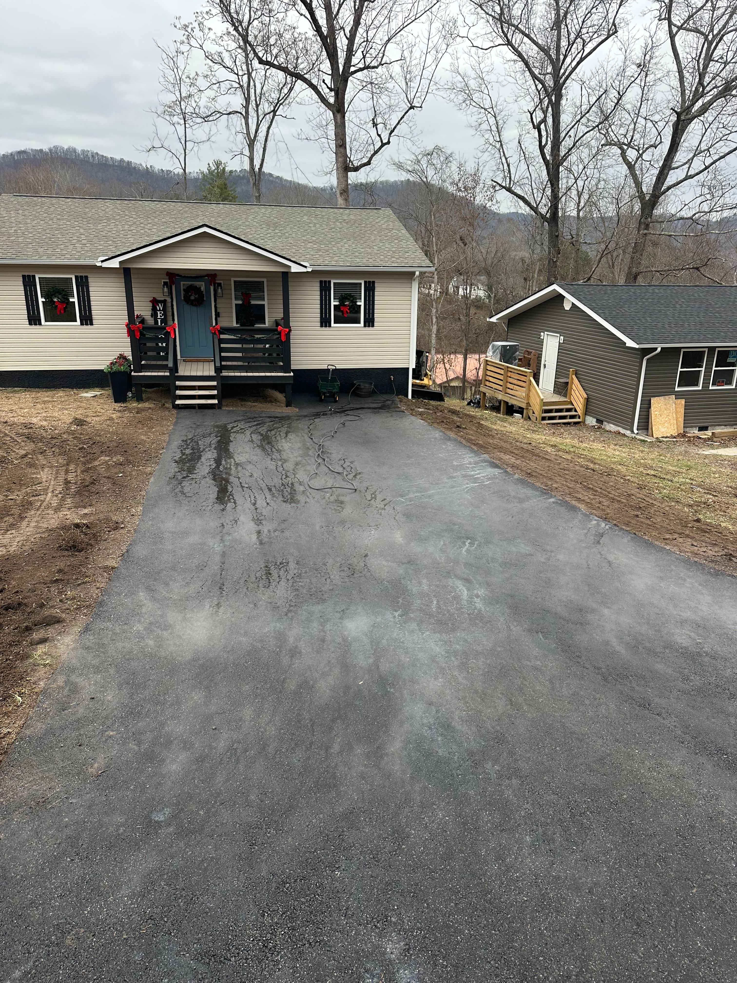  for Metzler Paving and Sealcoating LLC in Jacksboro, TN