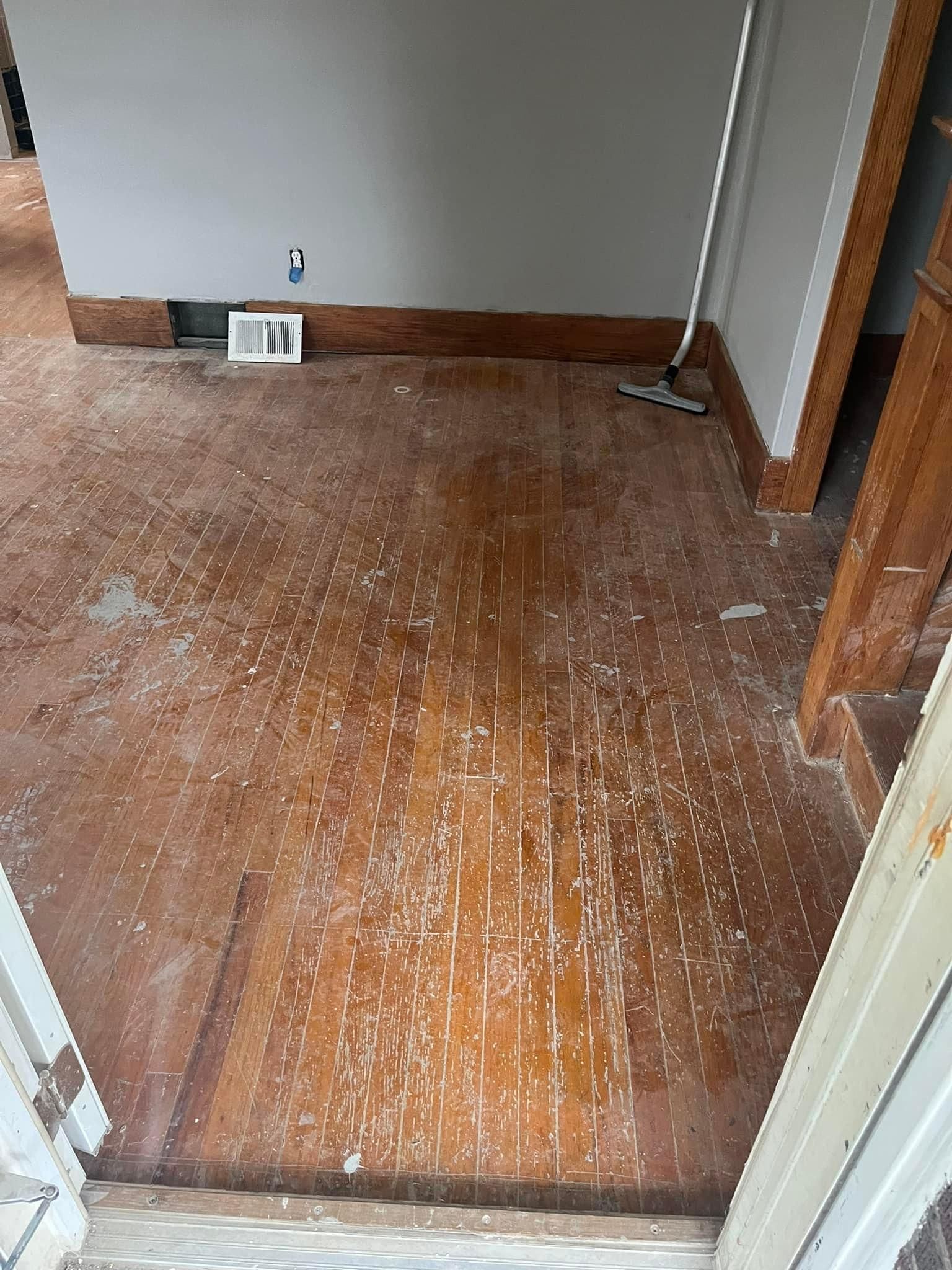 All Photos for Kozlowski’s Hardwood Floor Refinishing in Flat Rock, Michigan