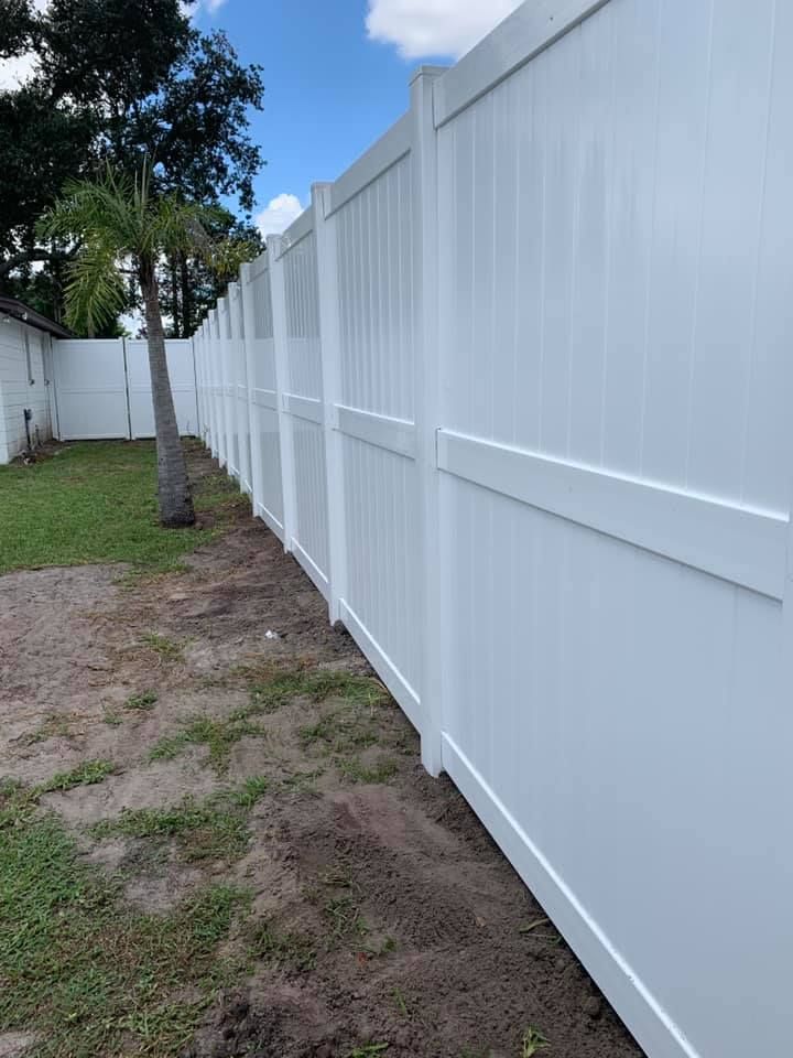  for Red's Premier Fencing LLC  in Jacksonville, FL